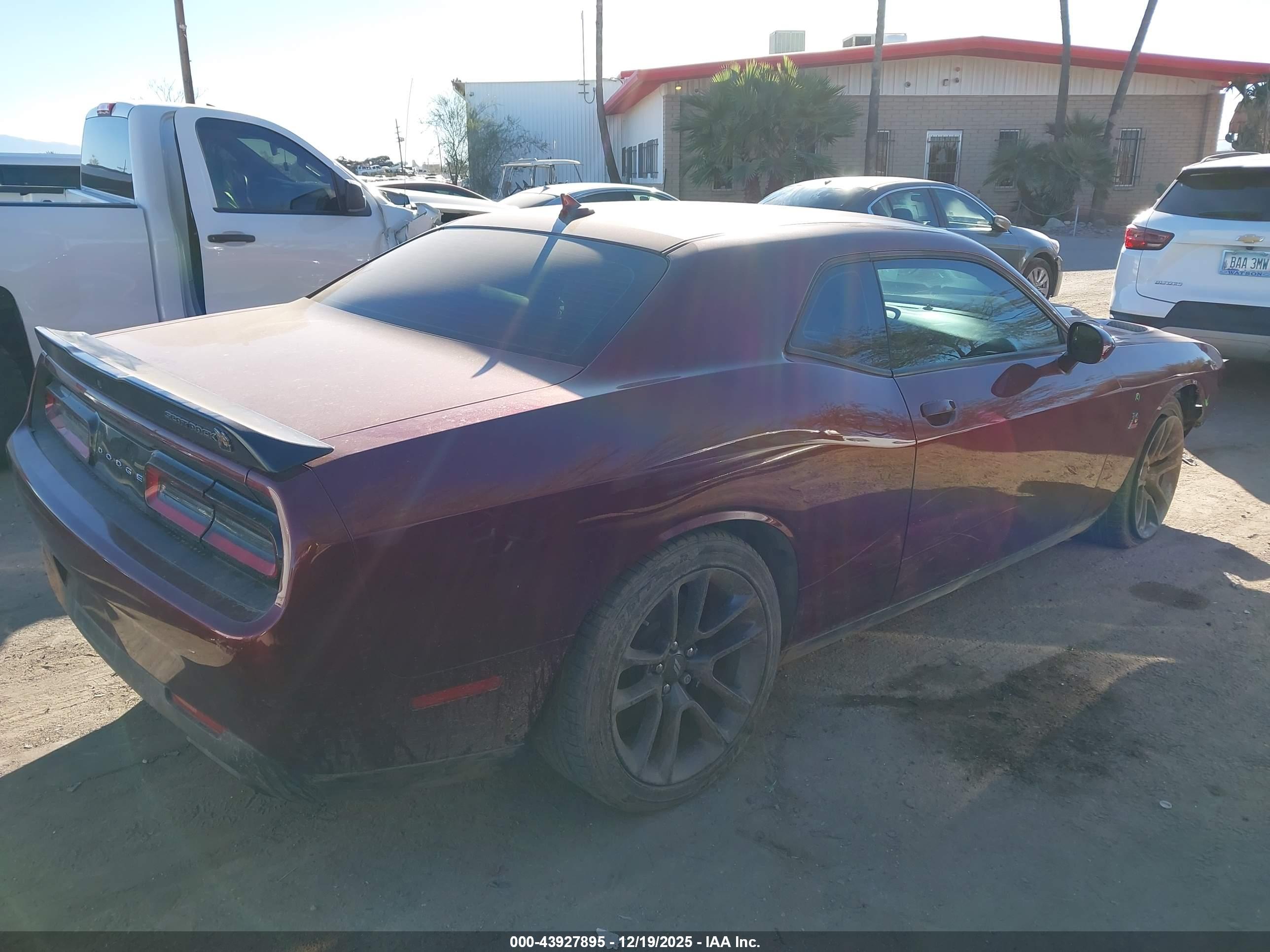 DODGE CHALLENGER image 4