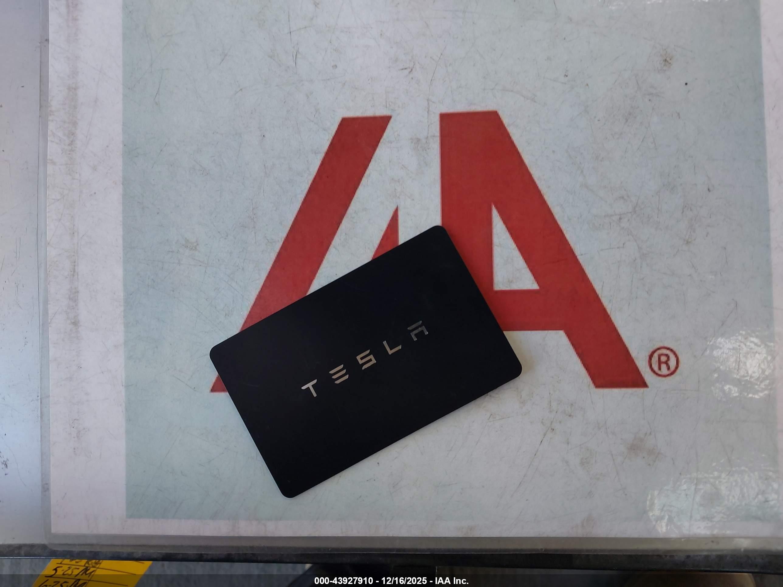 TESLA MODEL image 11