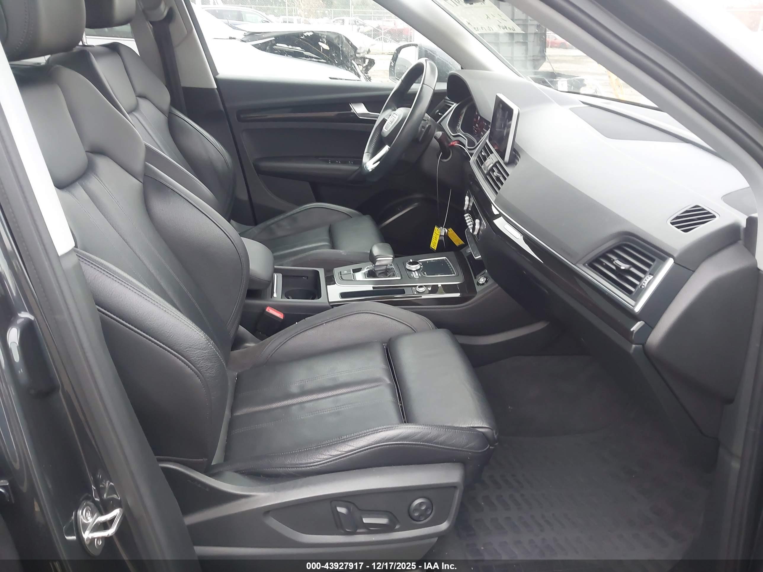 AUDI Q5 image 5