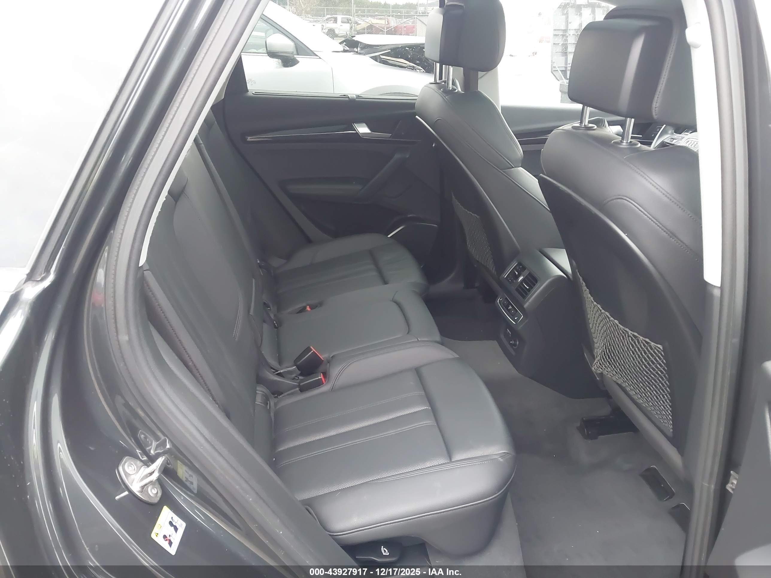 AUDI Q5 image 8