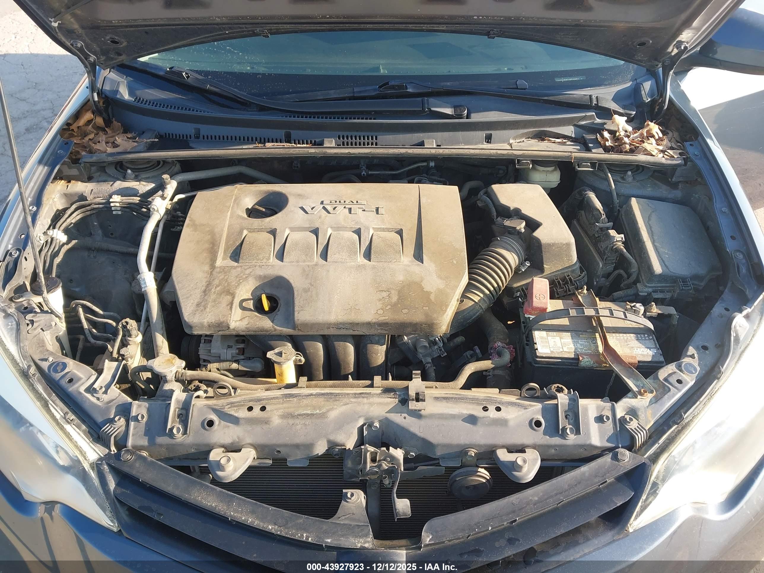 TOYOTA COROLLA image 10