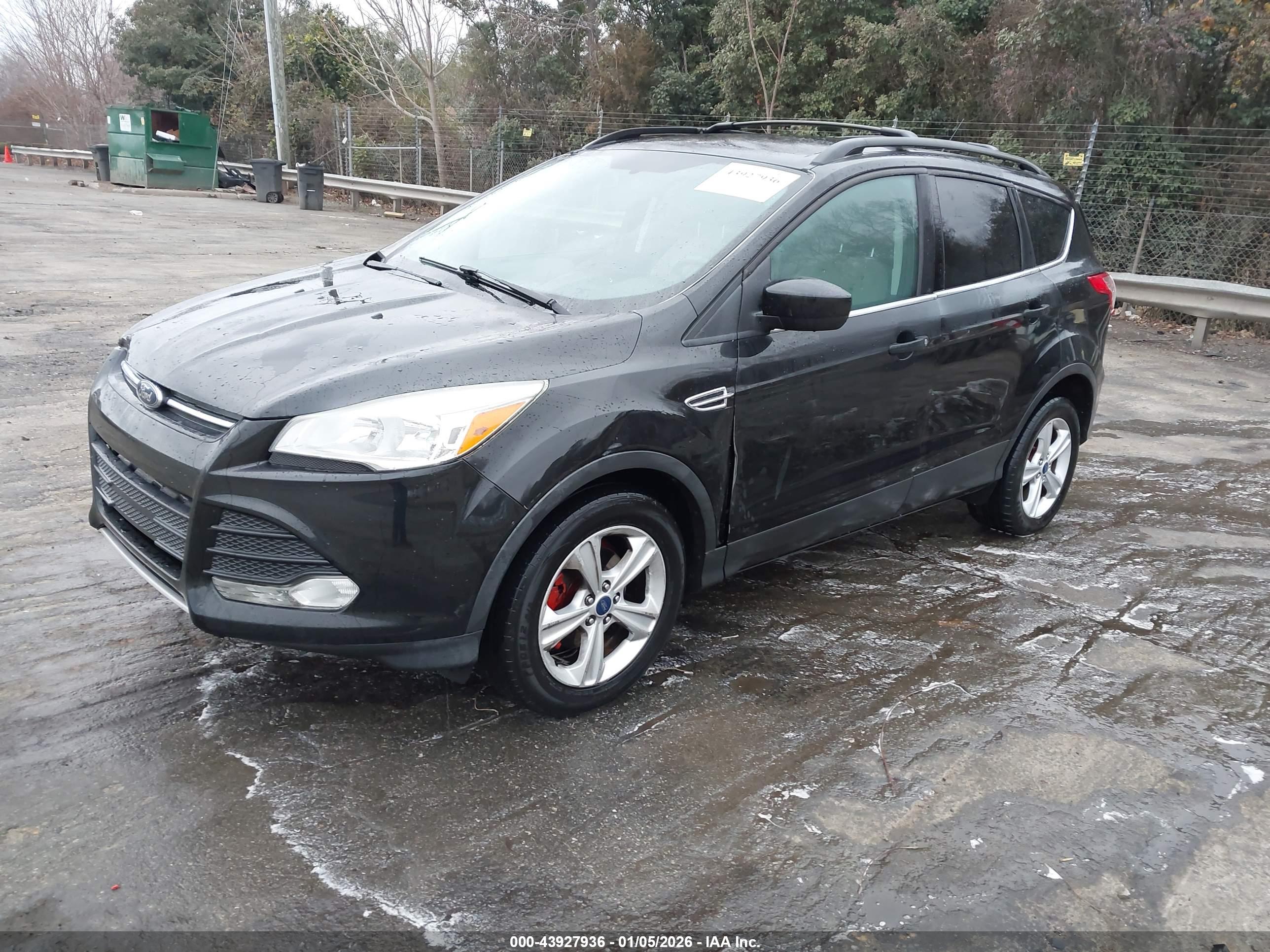 FORD ESCAPE image 2