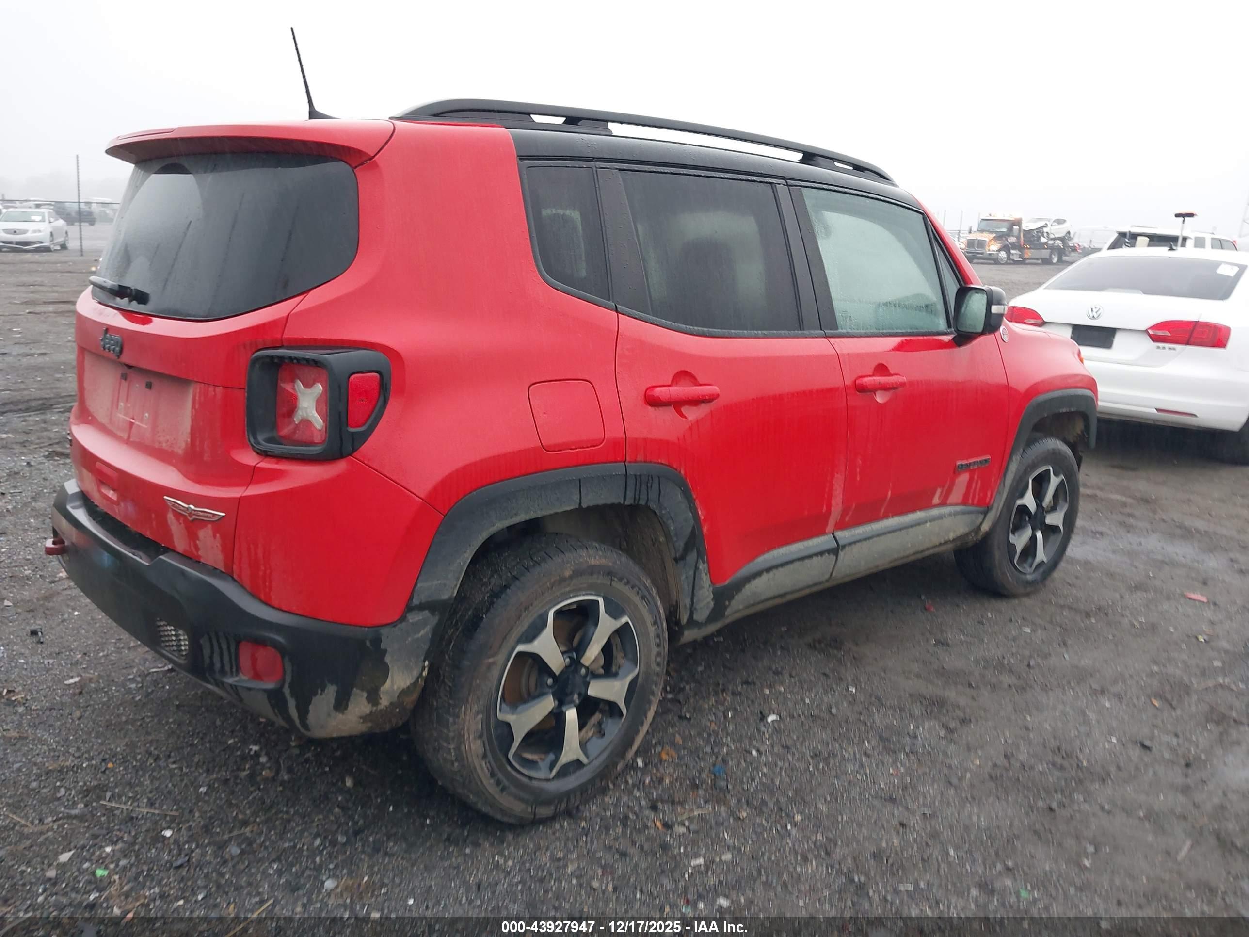 JEEP RENEGADE image 4