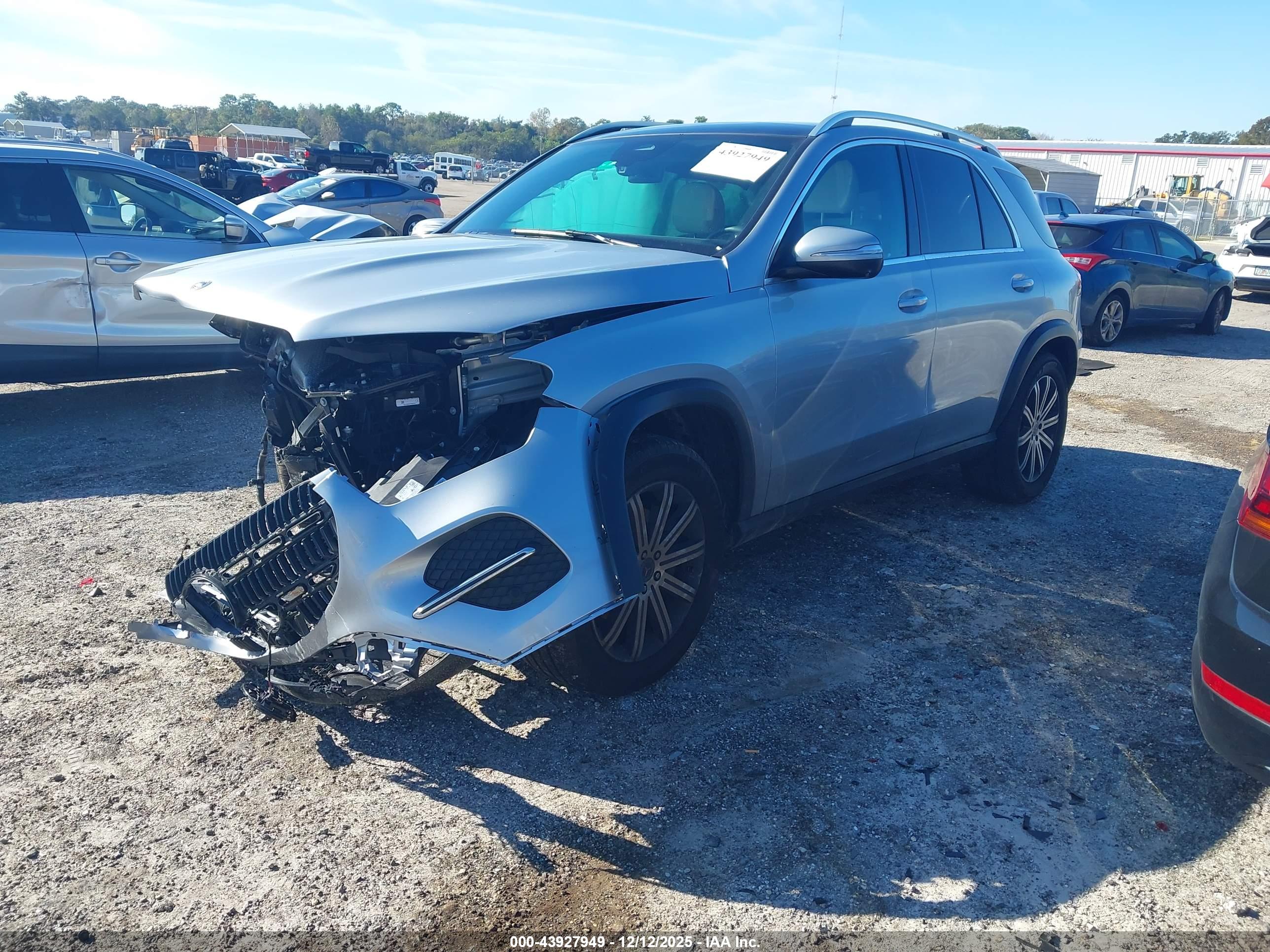 MERCEDES-BENZ GLE image 2