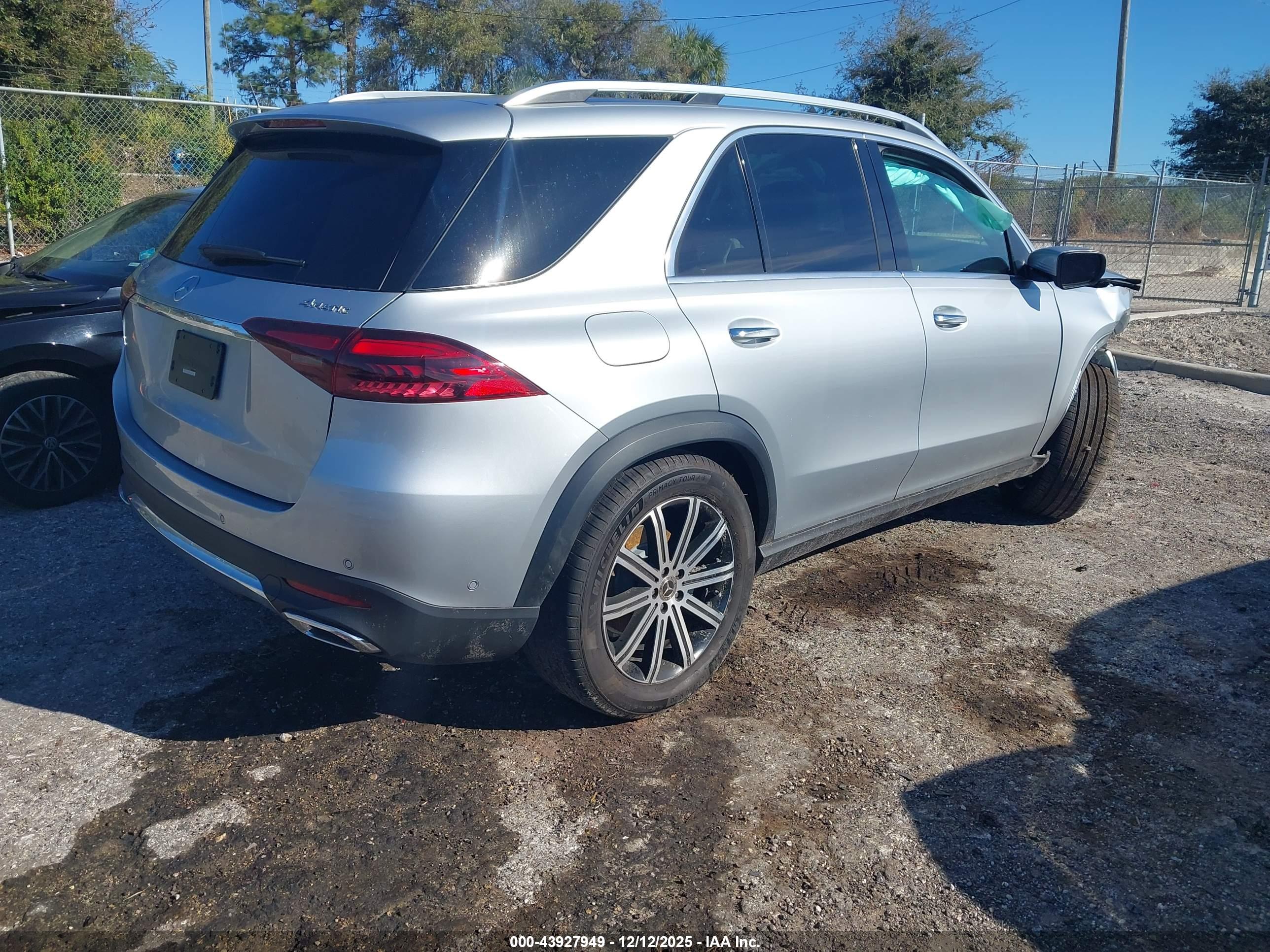 MERCEDES-BENZ GLE image 4