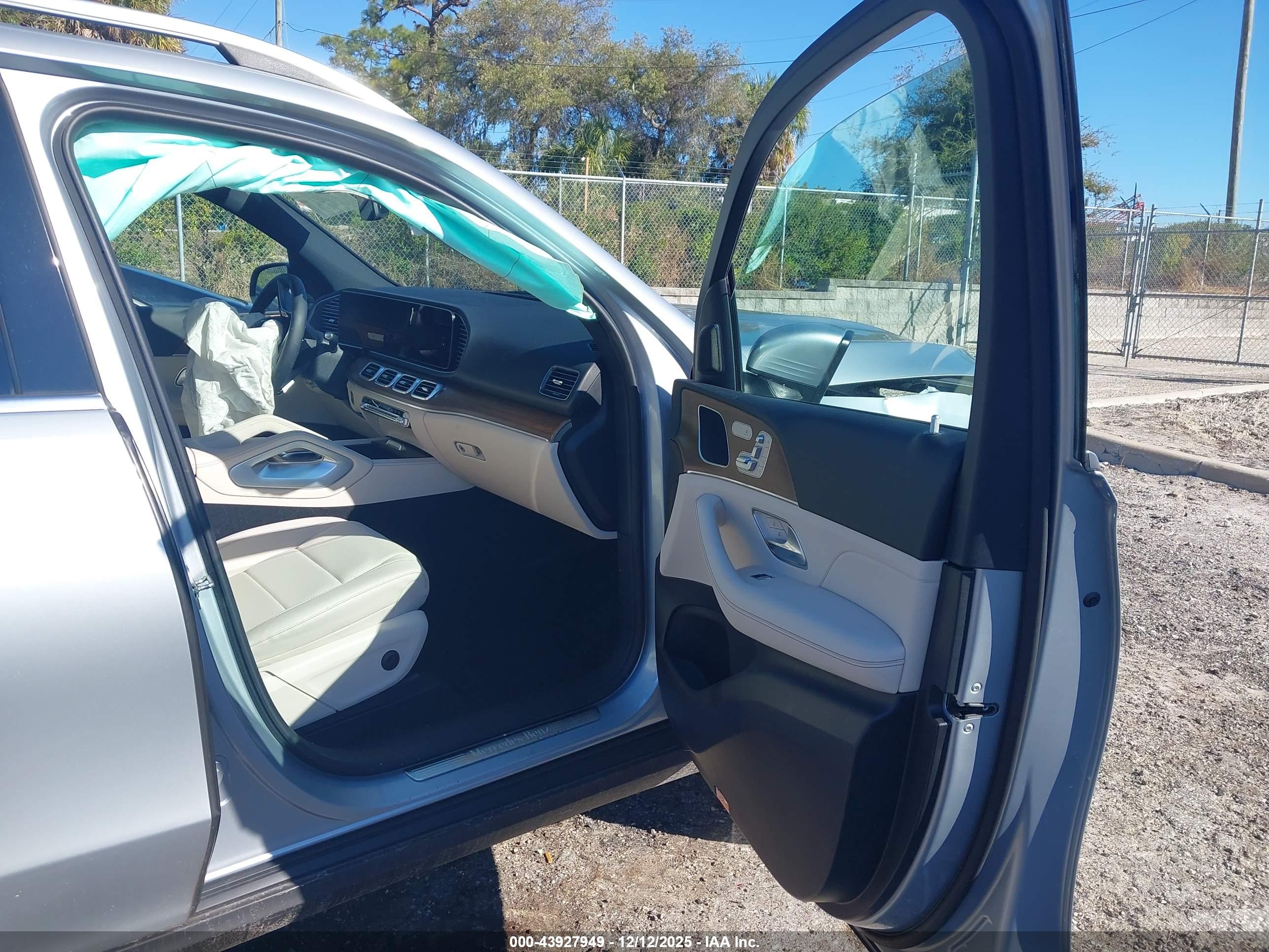 MERCEDES-BENZ GLE image 5