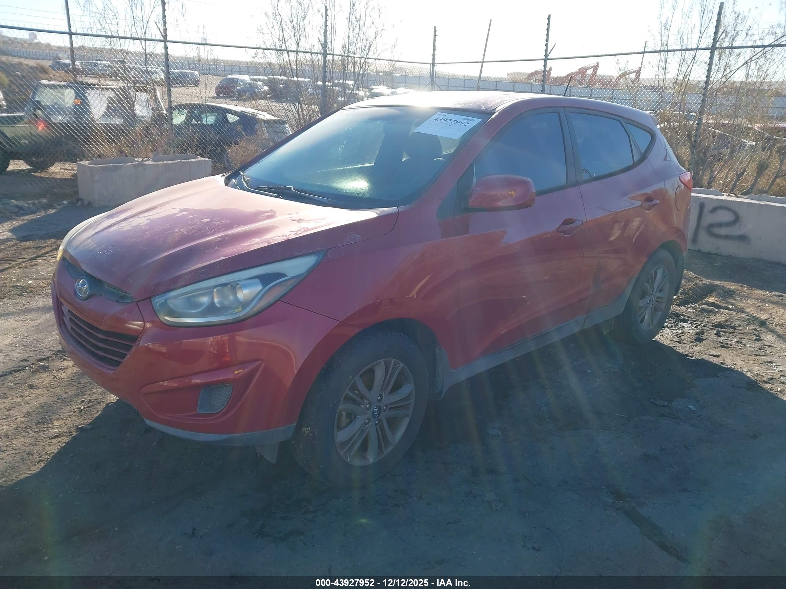 HYUNDAI TUCSON image 2