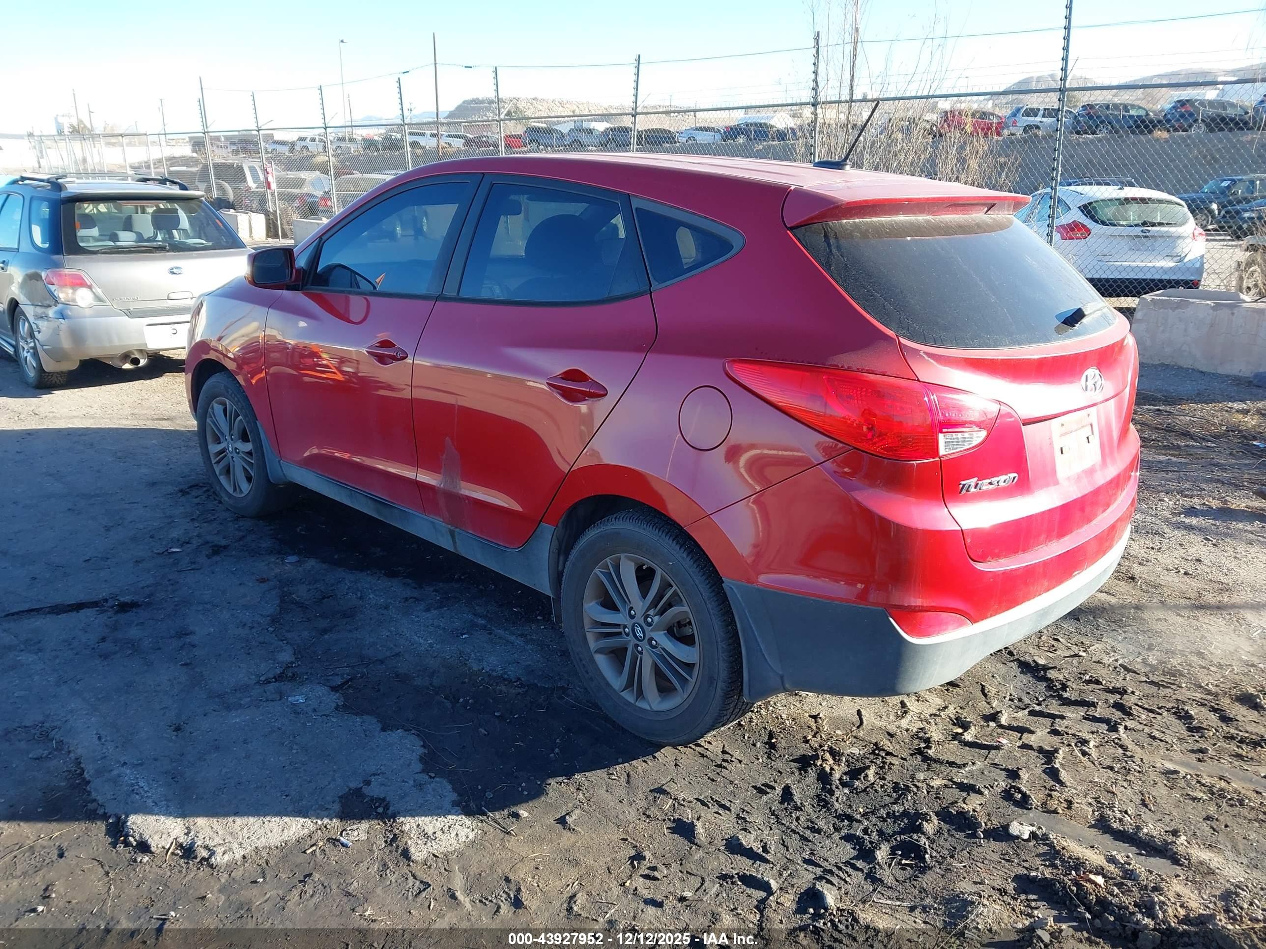 HYUNDAI TUCSON image 3
