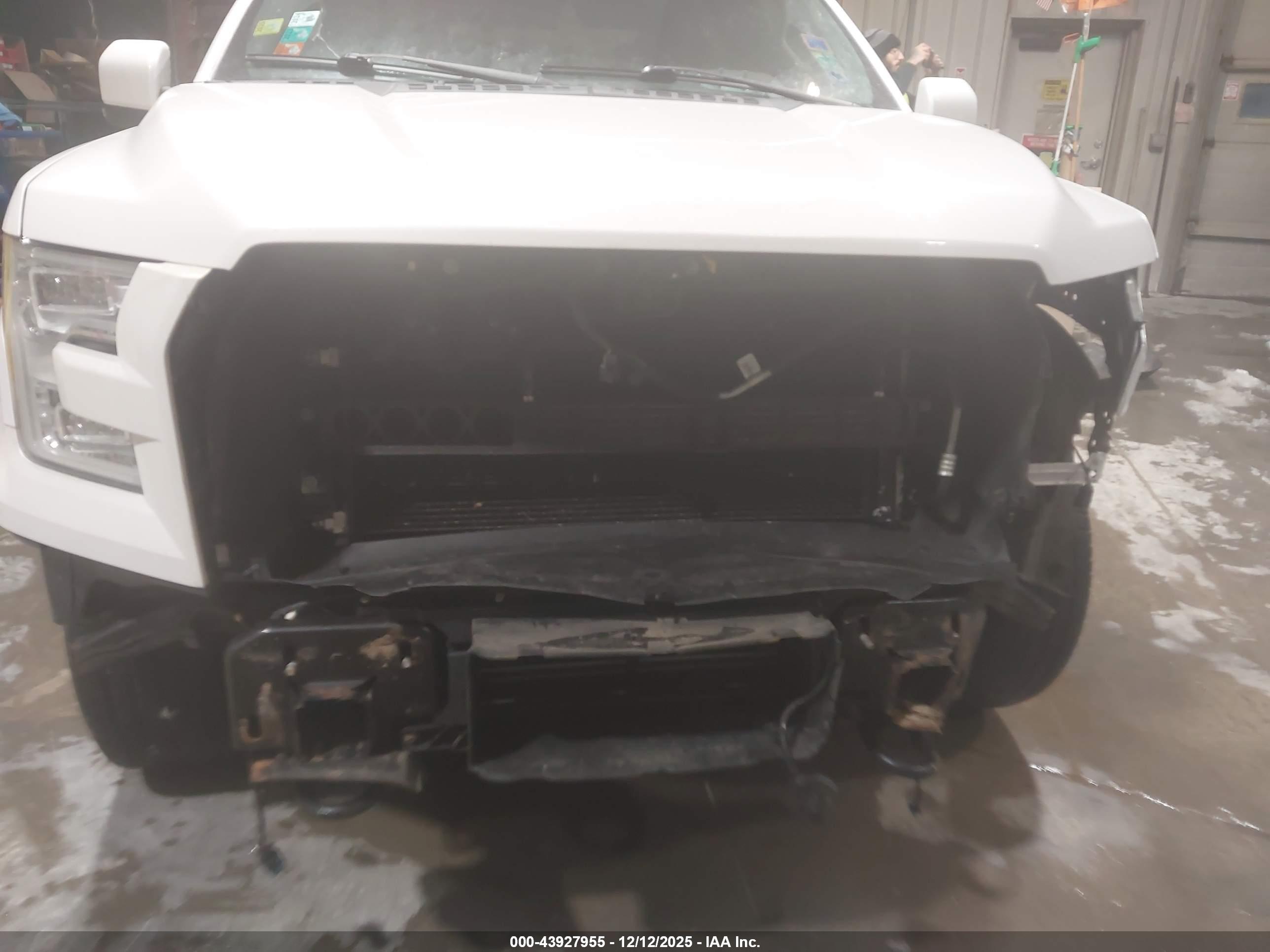 FORD F-150 image 6