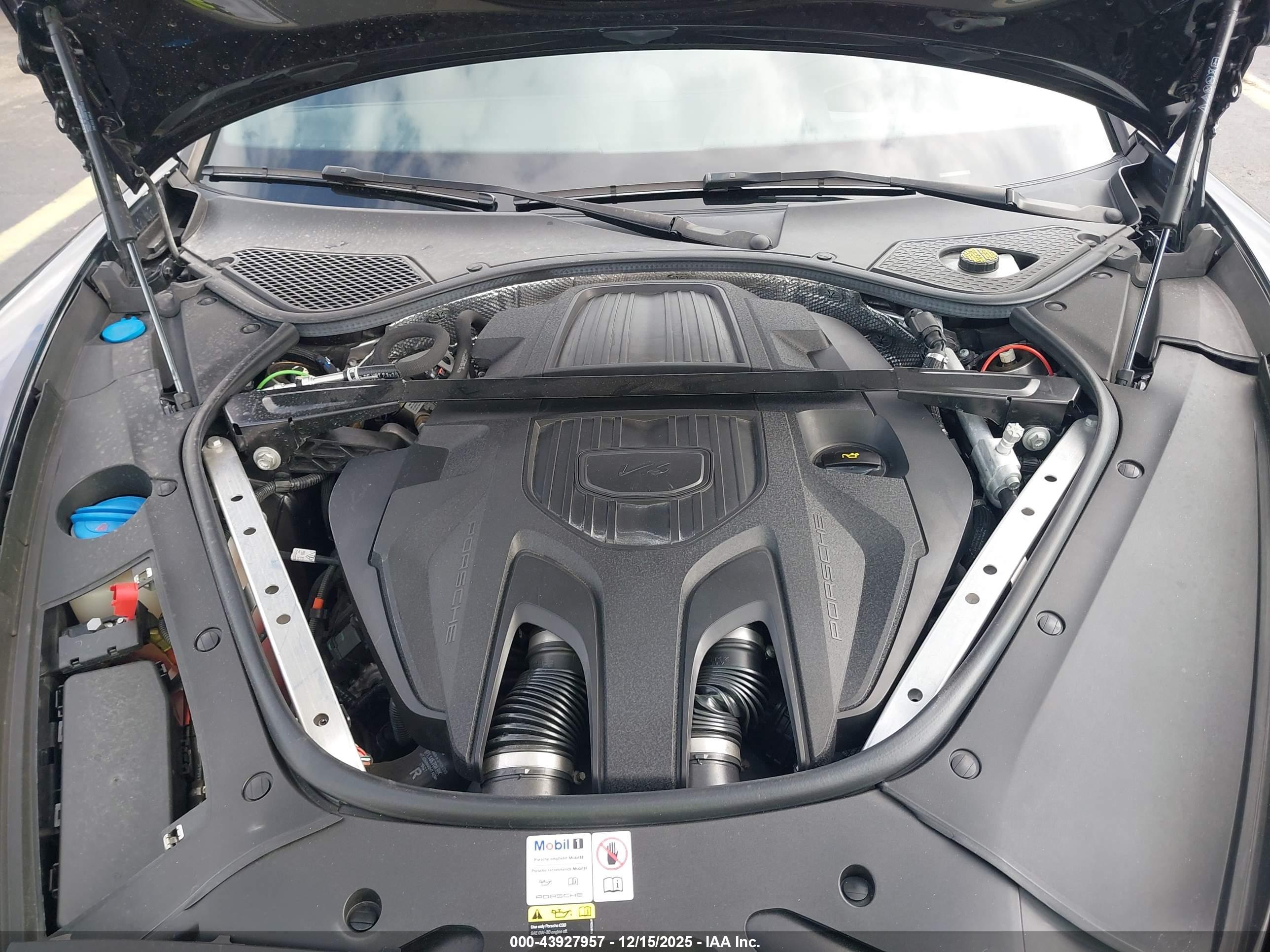 PORSCHE PANAMERA image 10
