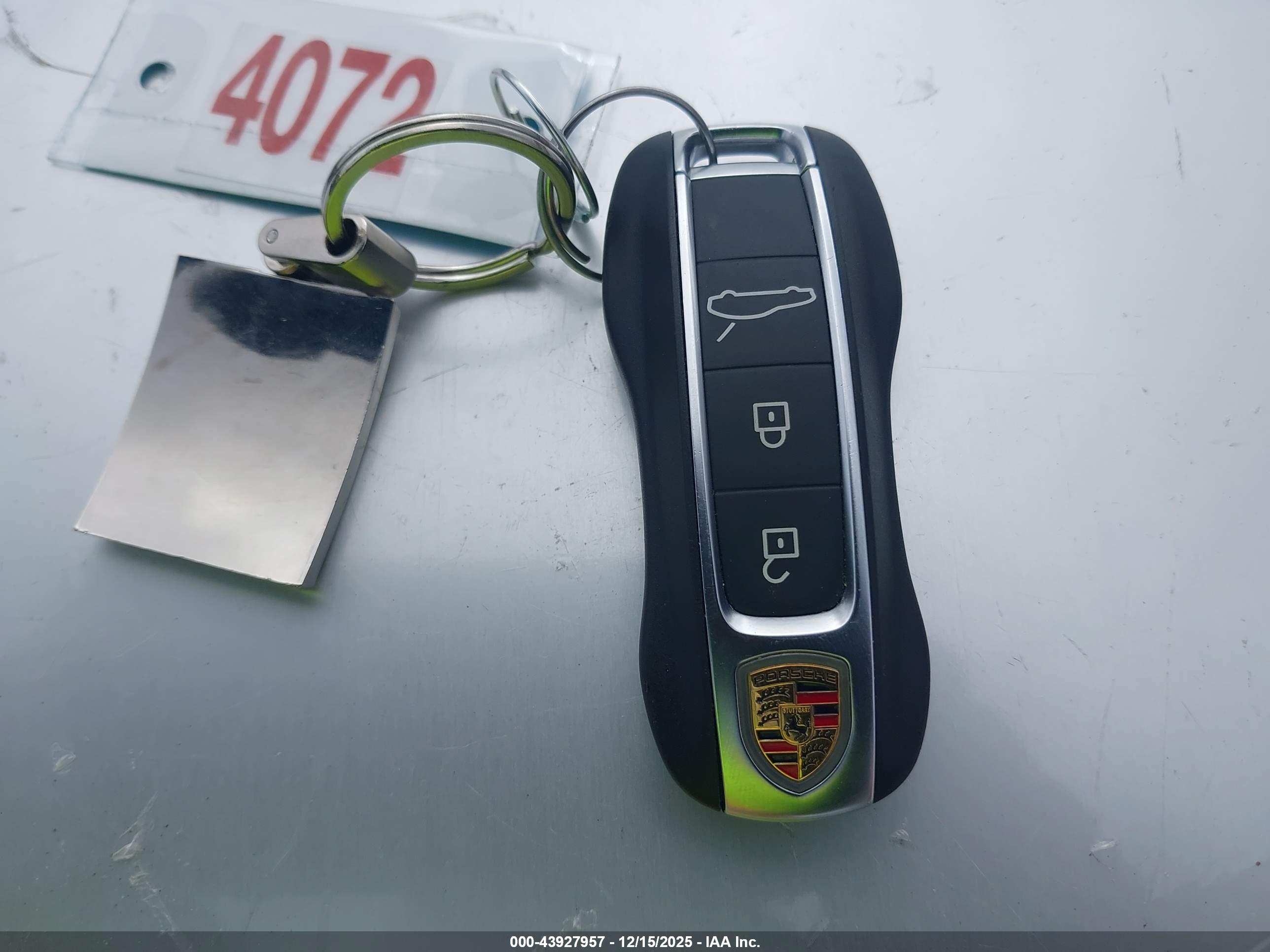 PORSCHE PANAMERA image 11