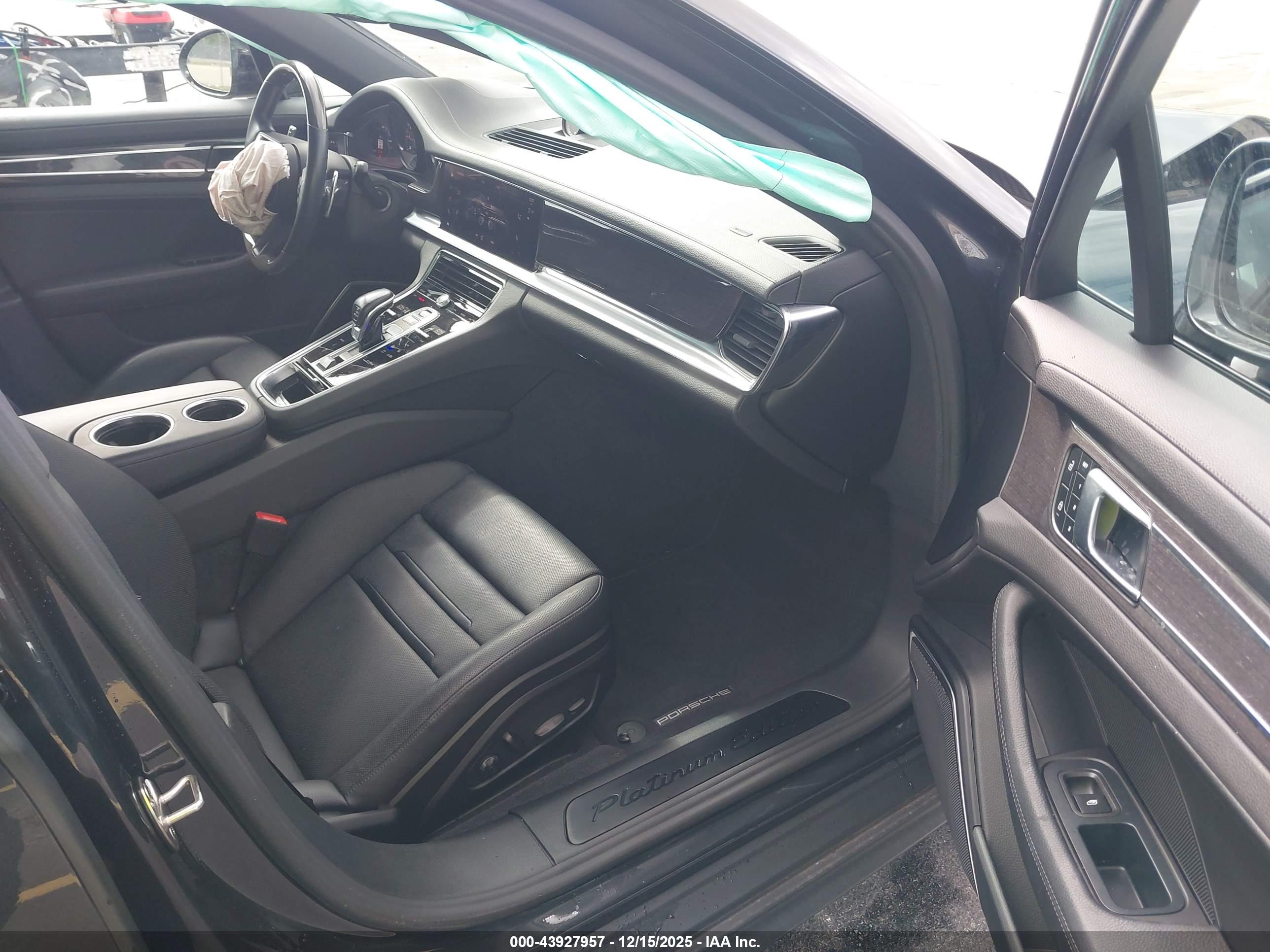 PORSCHE PANAMERA image 5