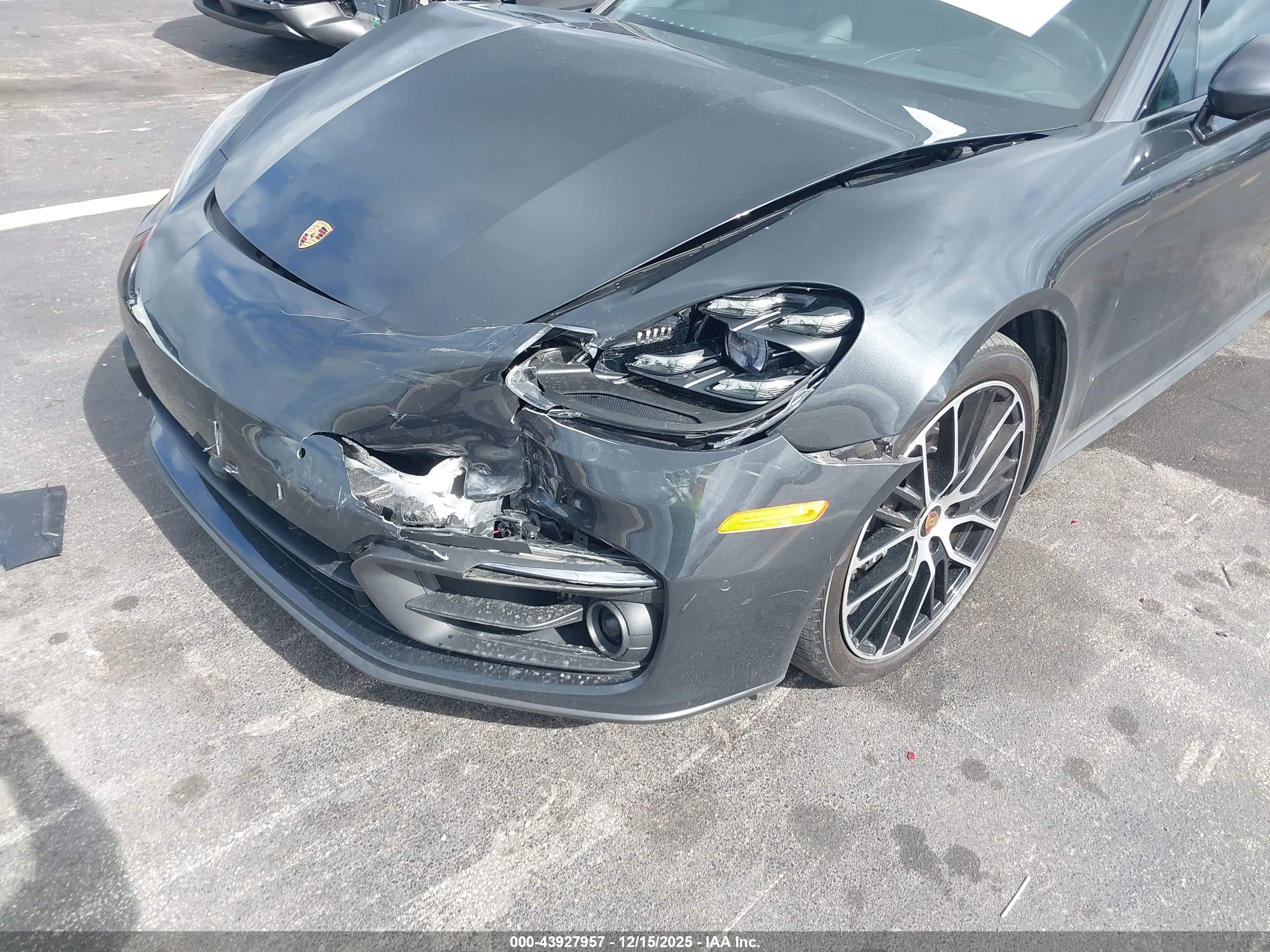 PORSCHE PANAMERA image 6