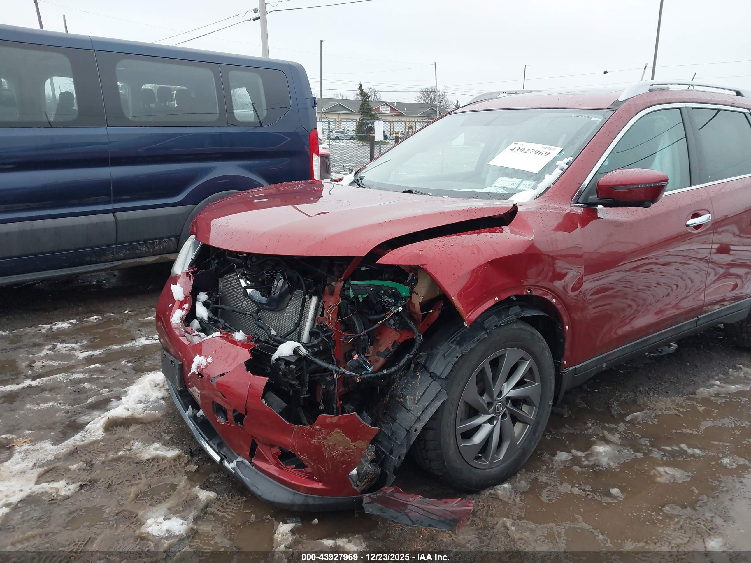 NISSAN ROGUE image 6