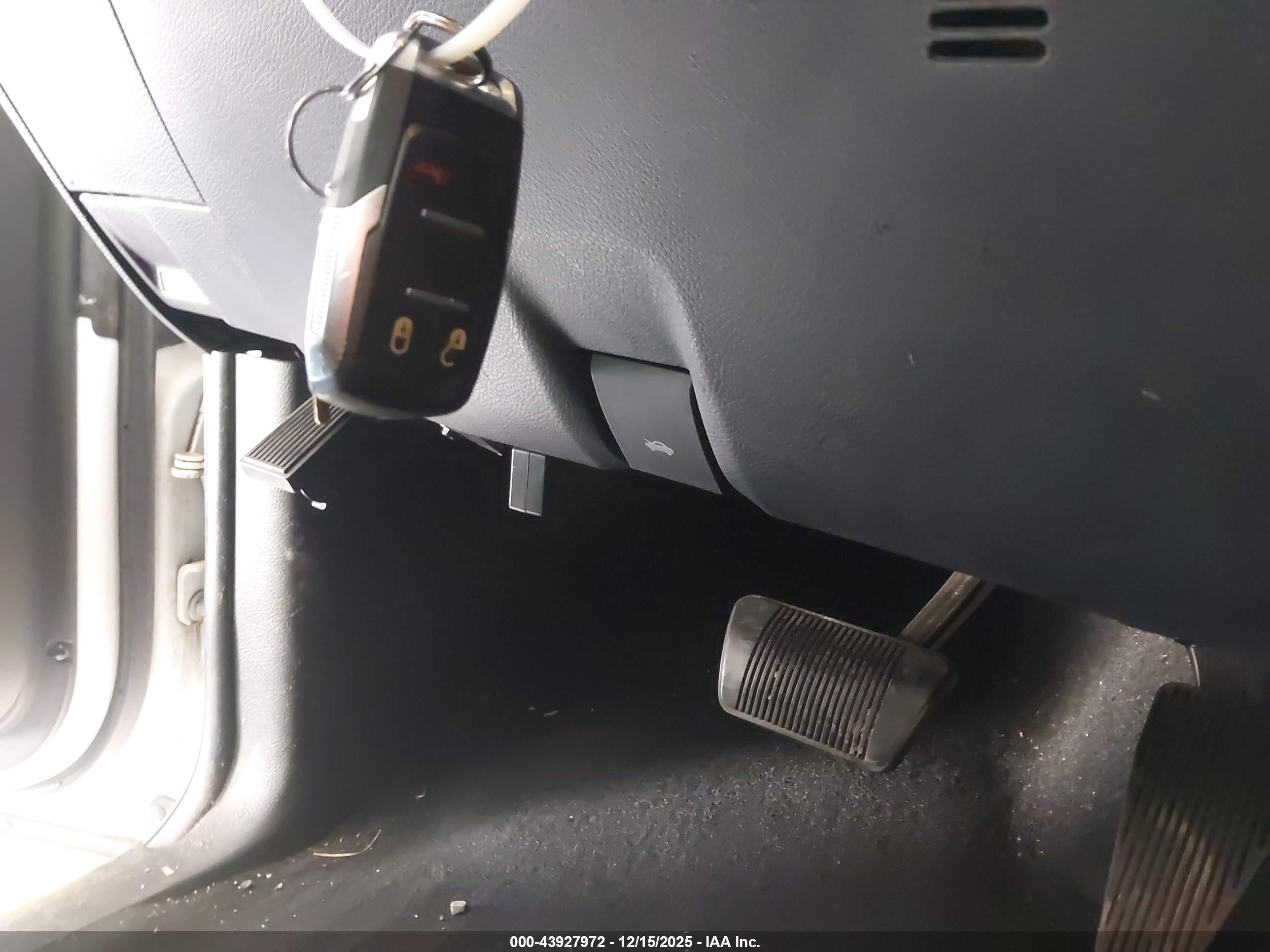 RAM 2500 image 11