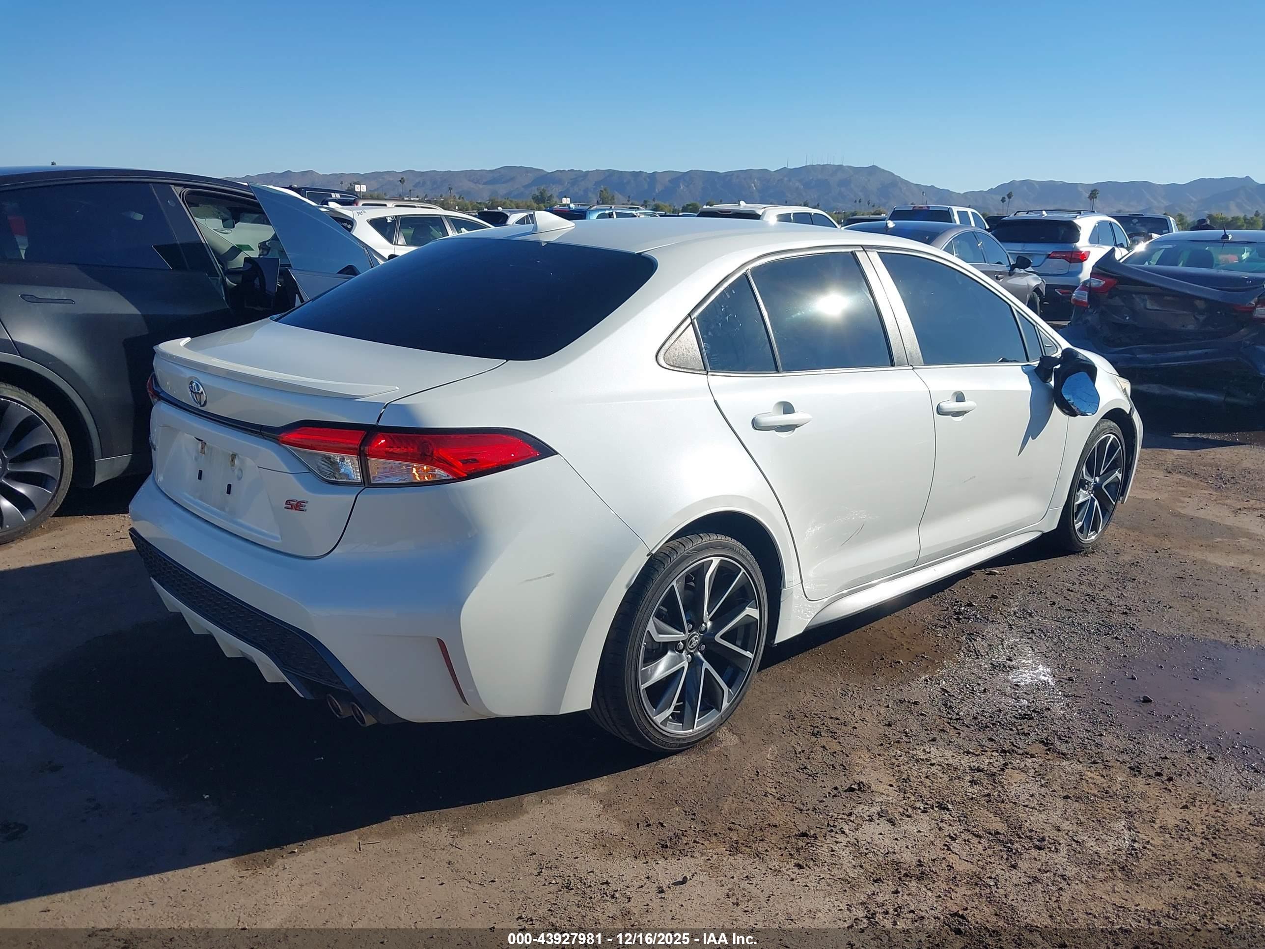 TOYOTA COROLLA image 4