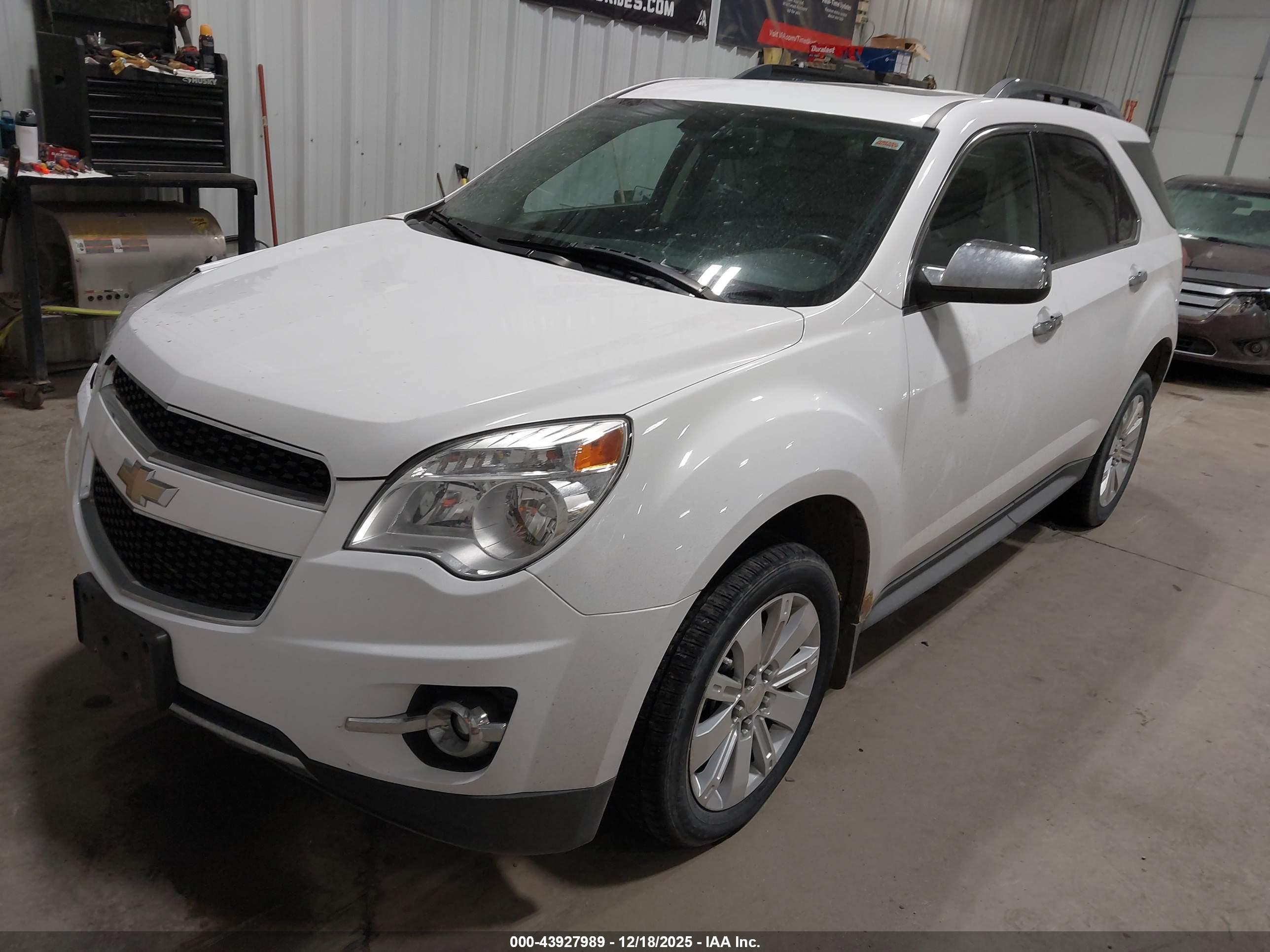 CHEVROLET EQUINOX image 2