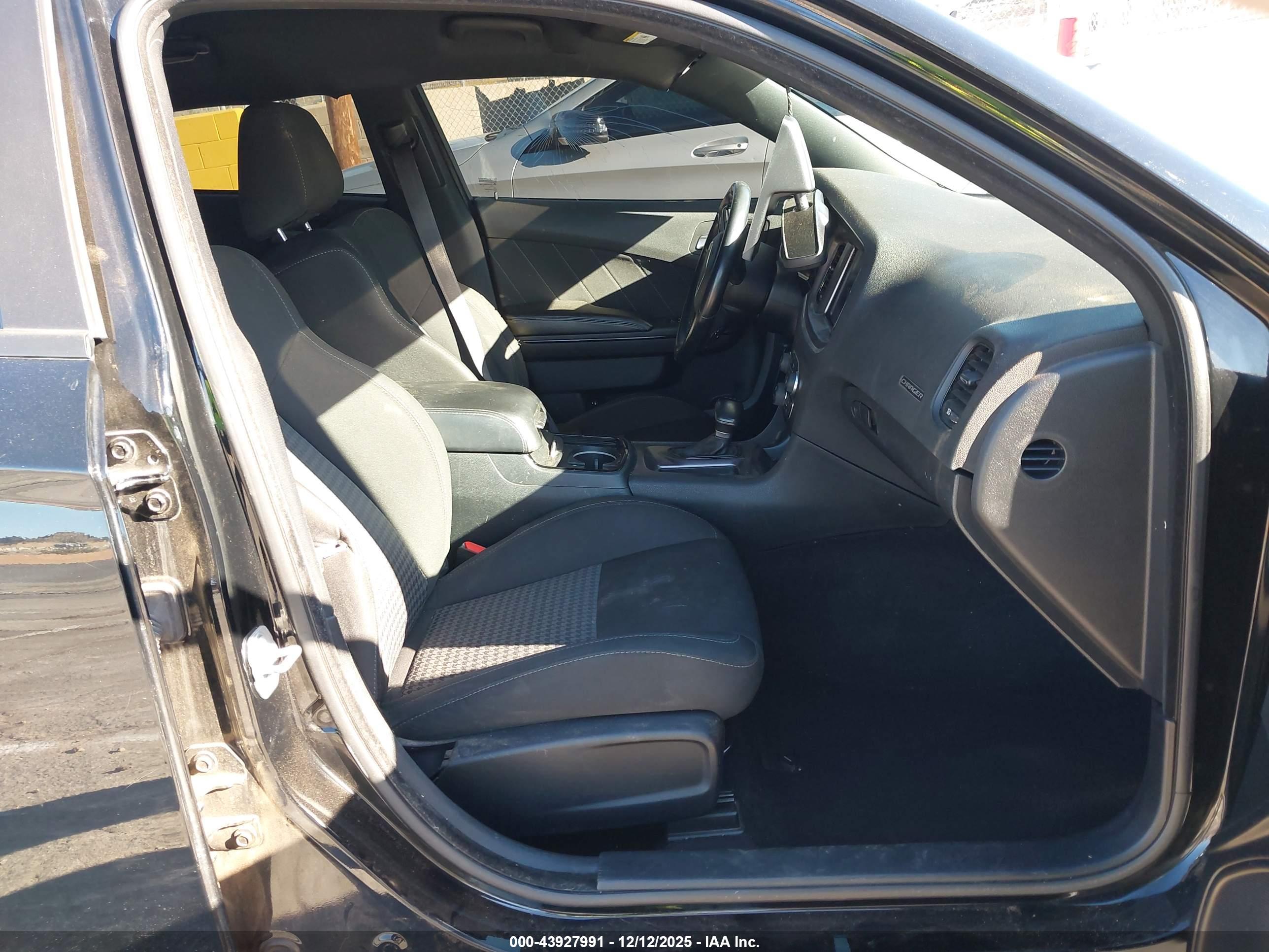 DODGE CHARGER image 5