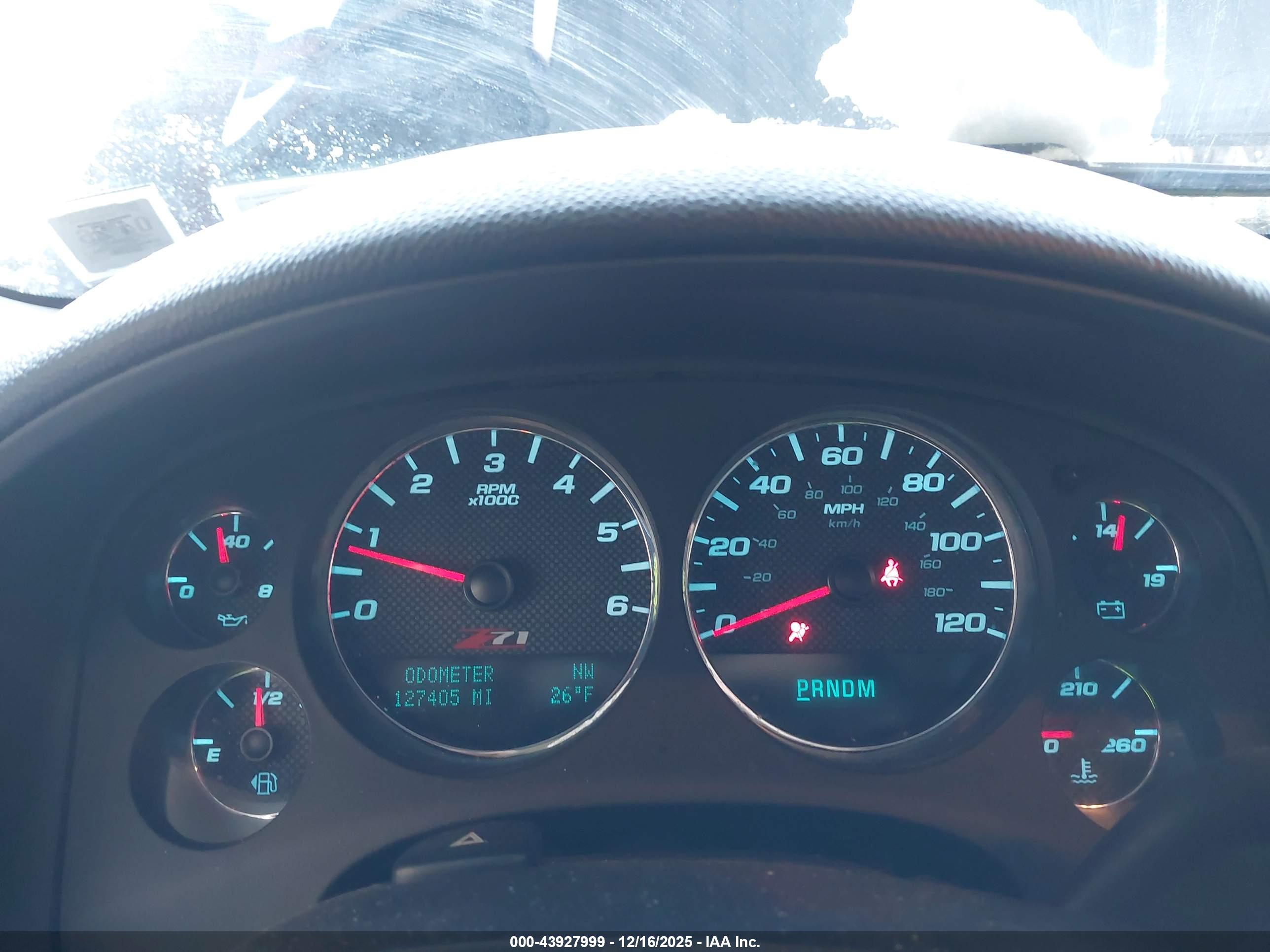 CHEVROLET TAHOE image 7