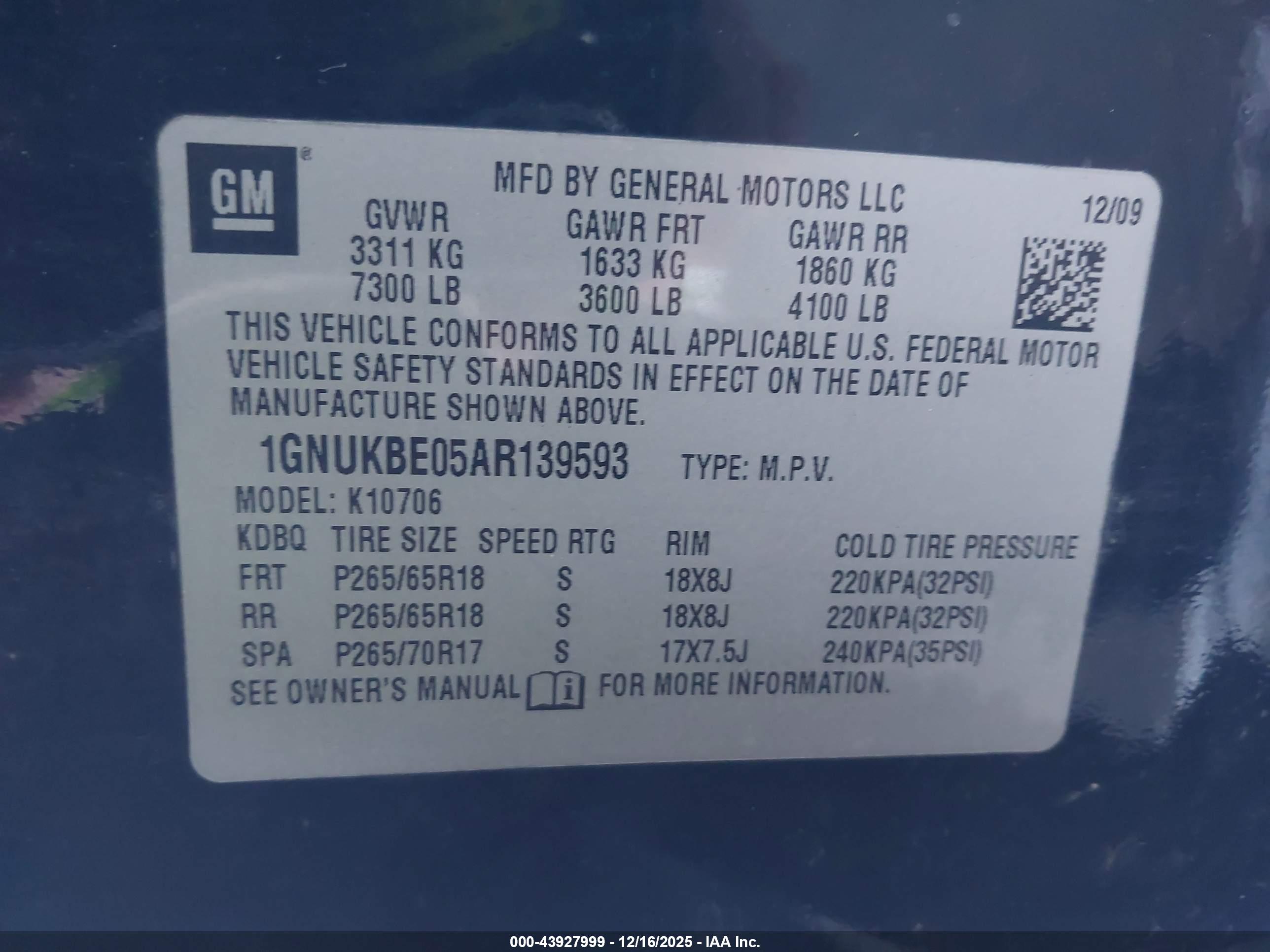 CHEVROLET TAHOE image 9