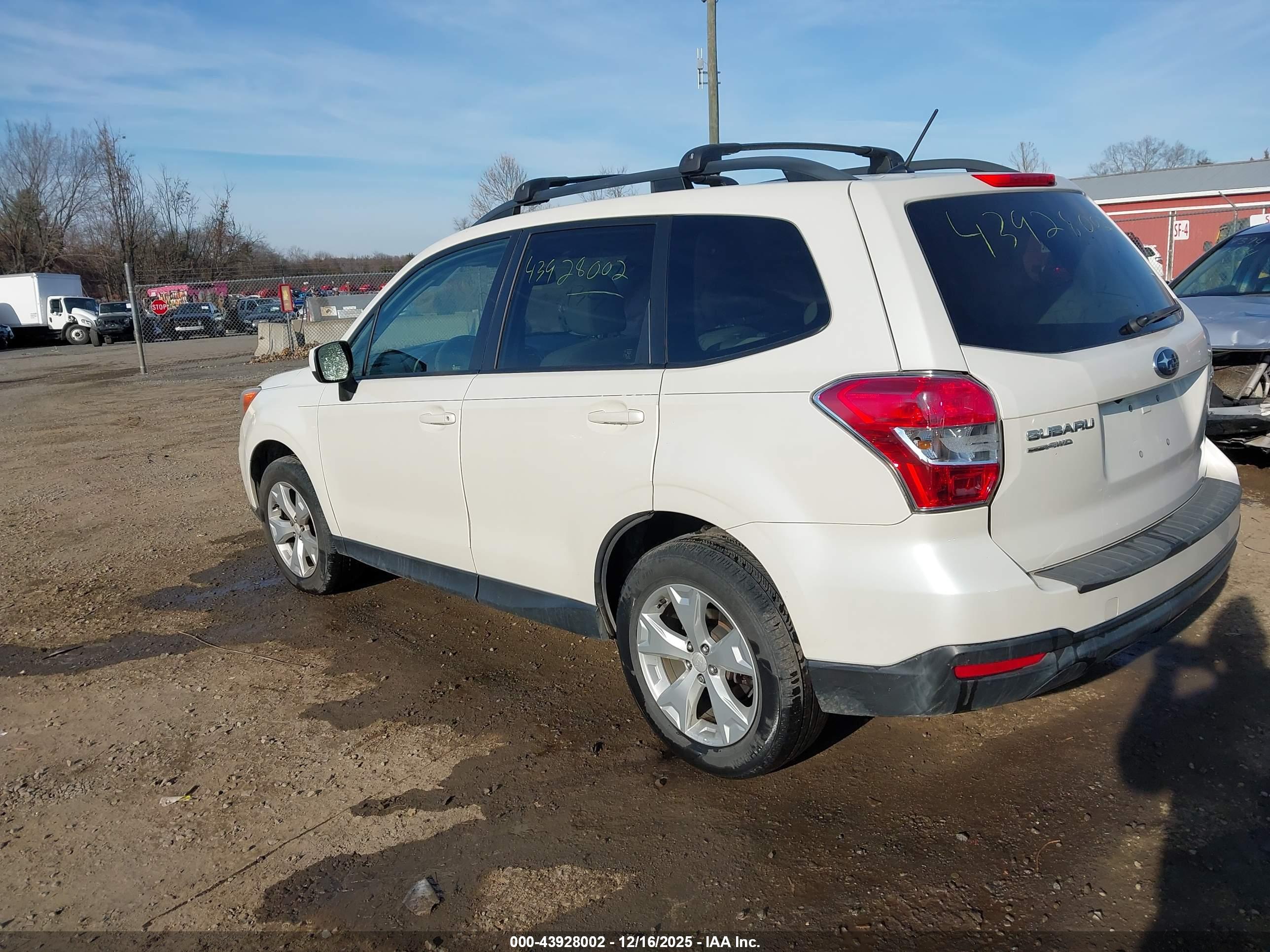 SUBARU FORESTER image 3