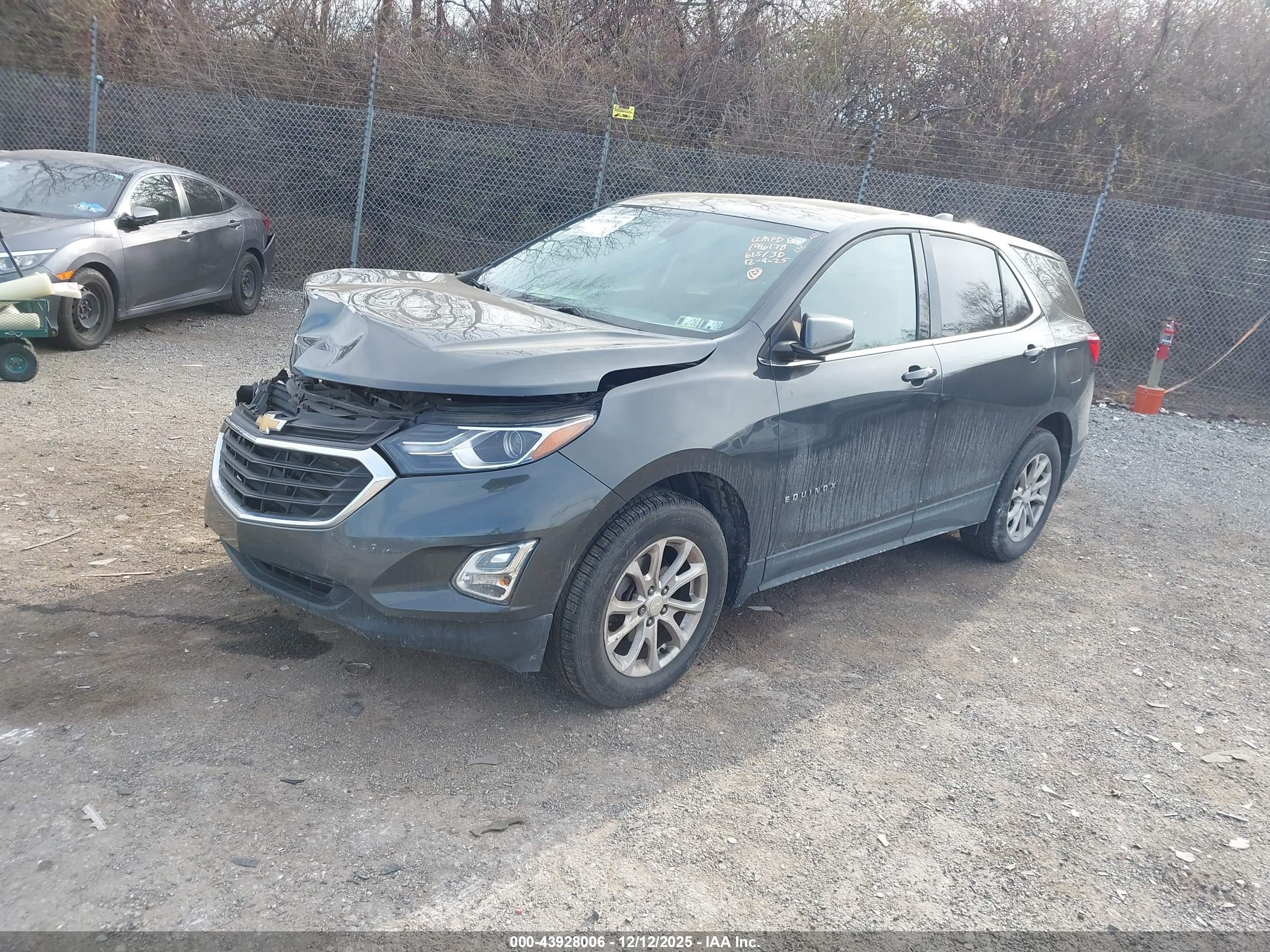 CHEVROLET EQUINOX image 2