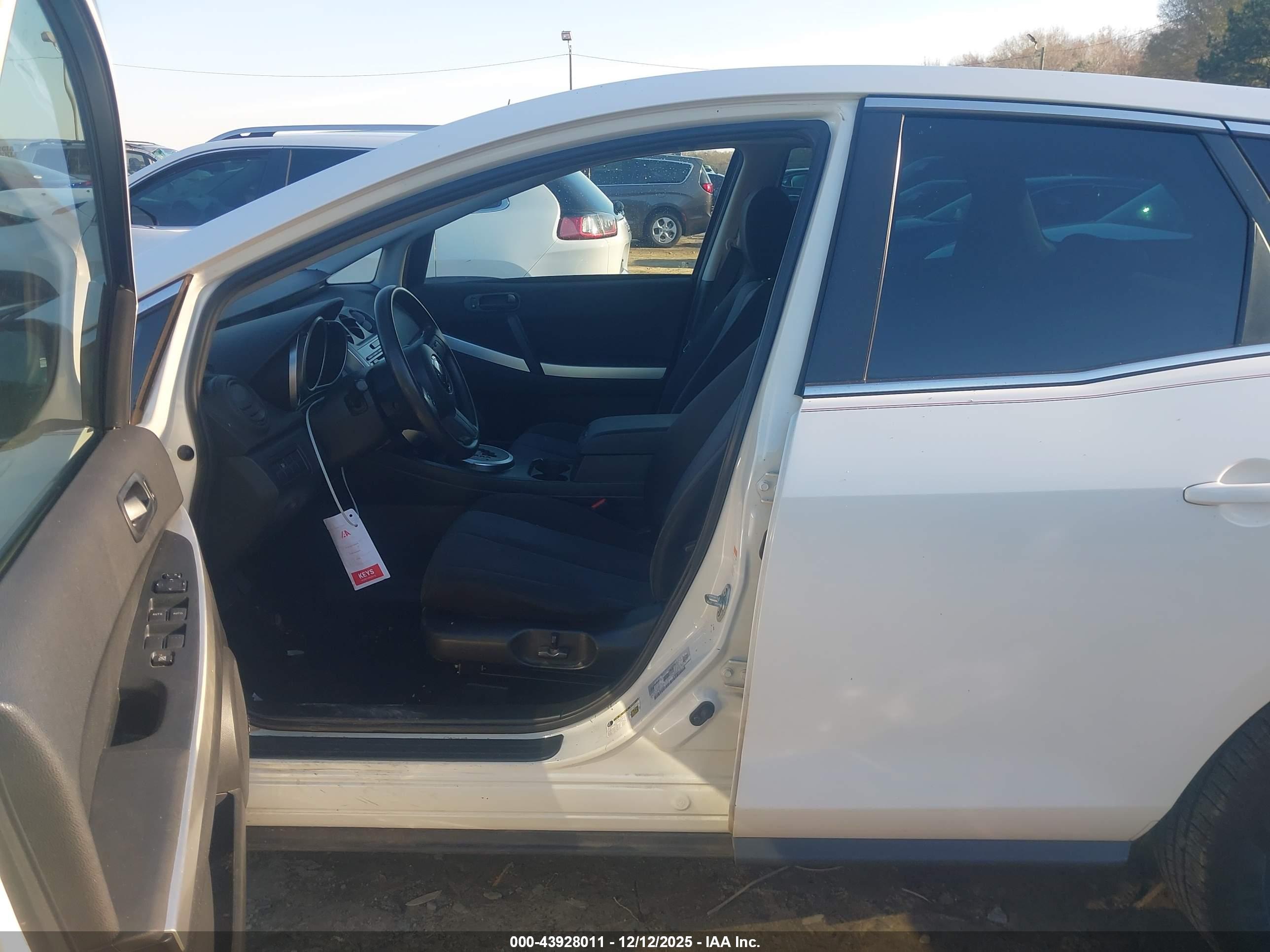 MAZDA CX-7 image 5