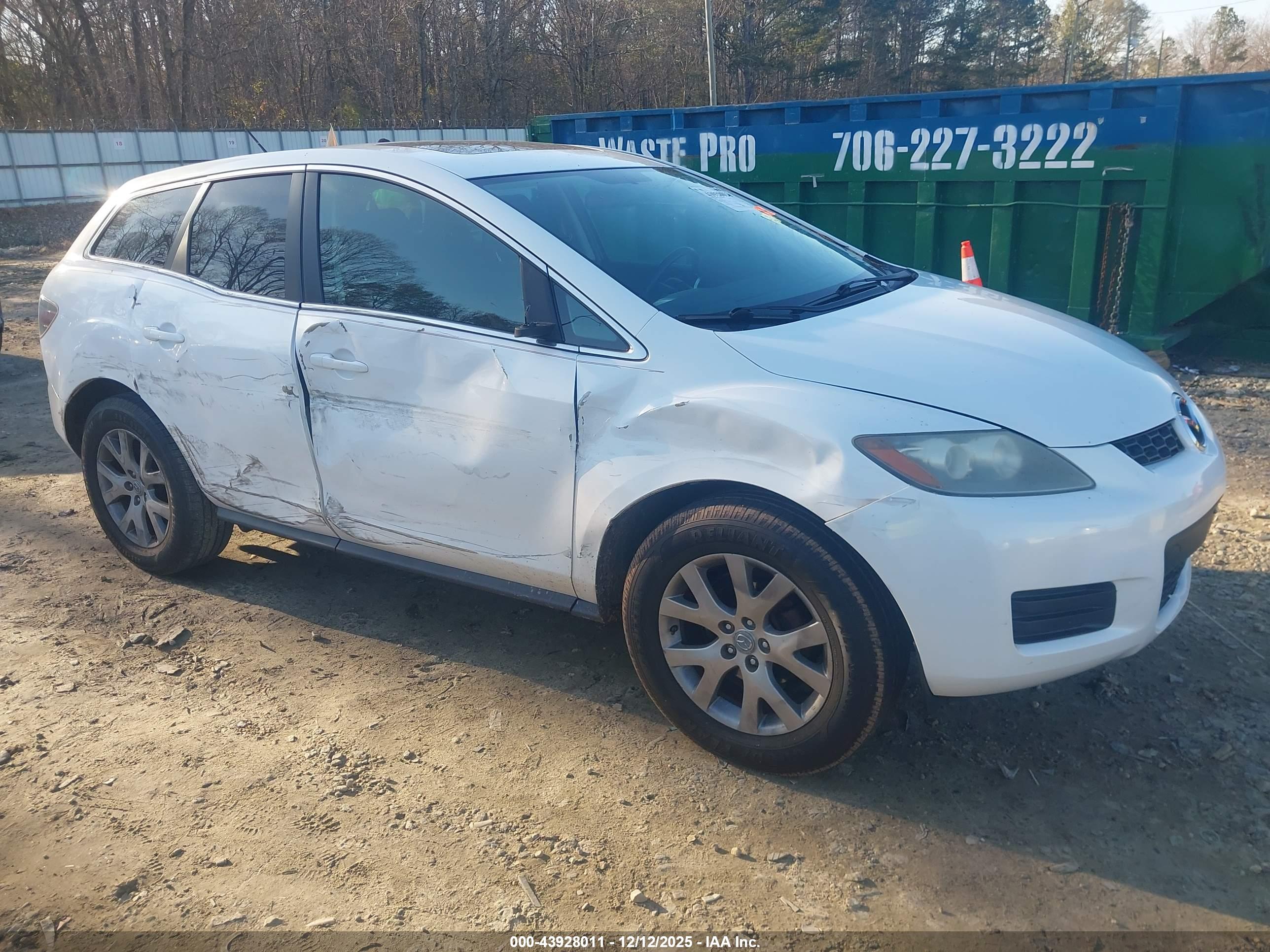 MAZDA CX-7 image 6
