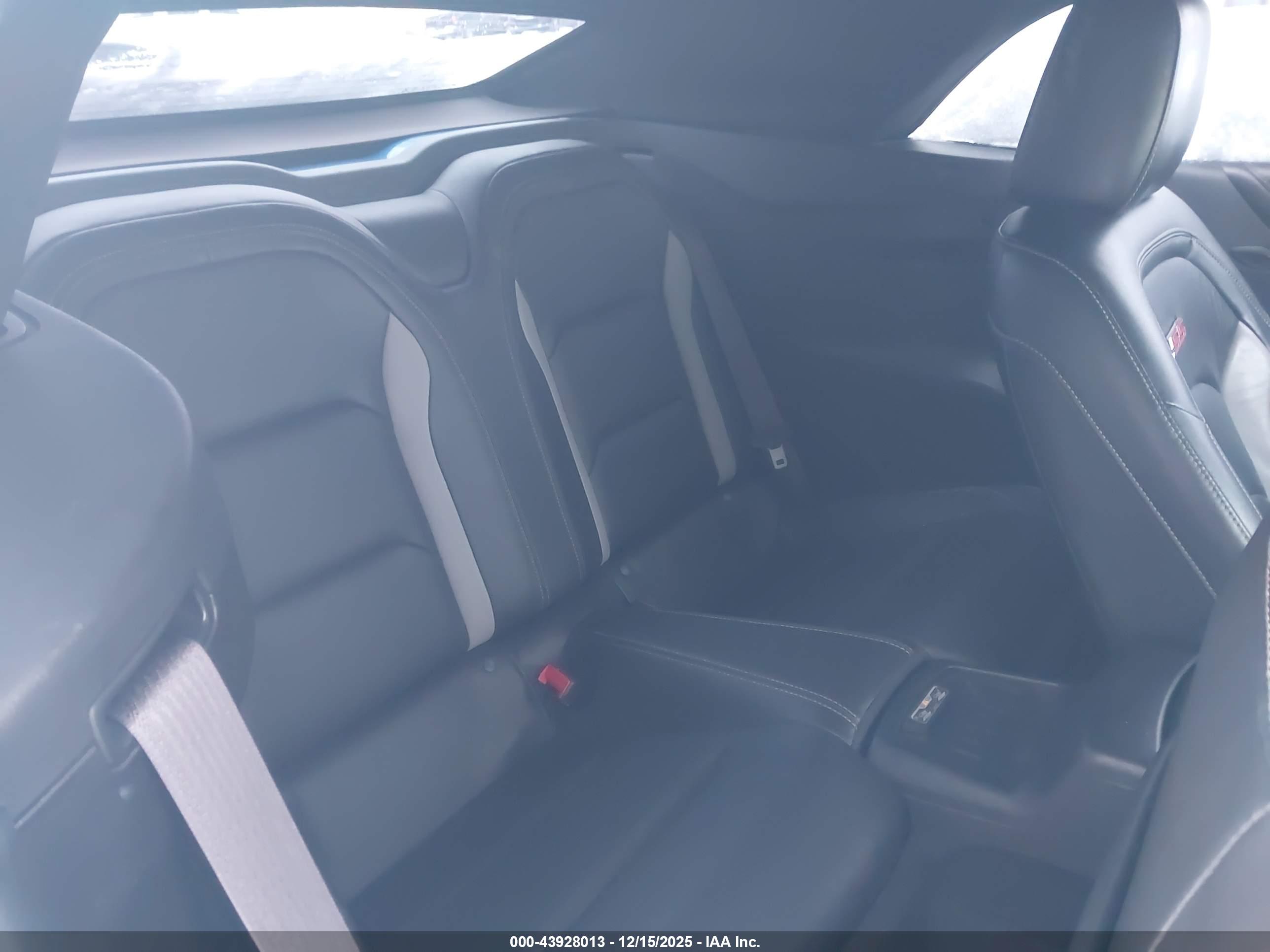CHEVROLET CAMARO image 8