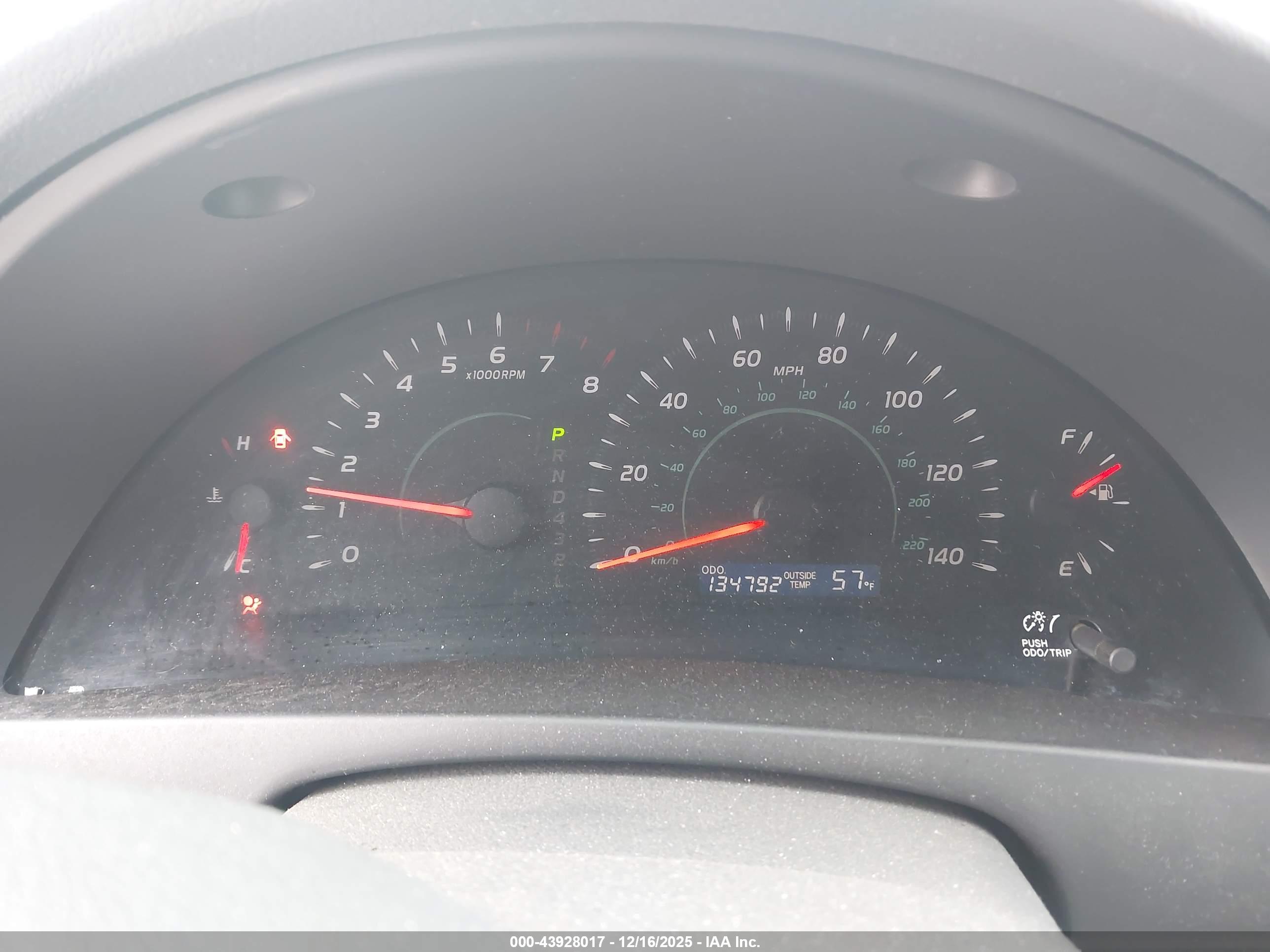 TOYOTA CAMRY image 7