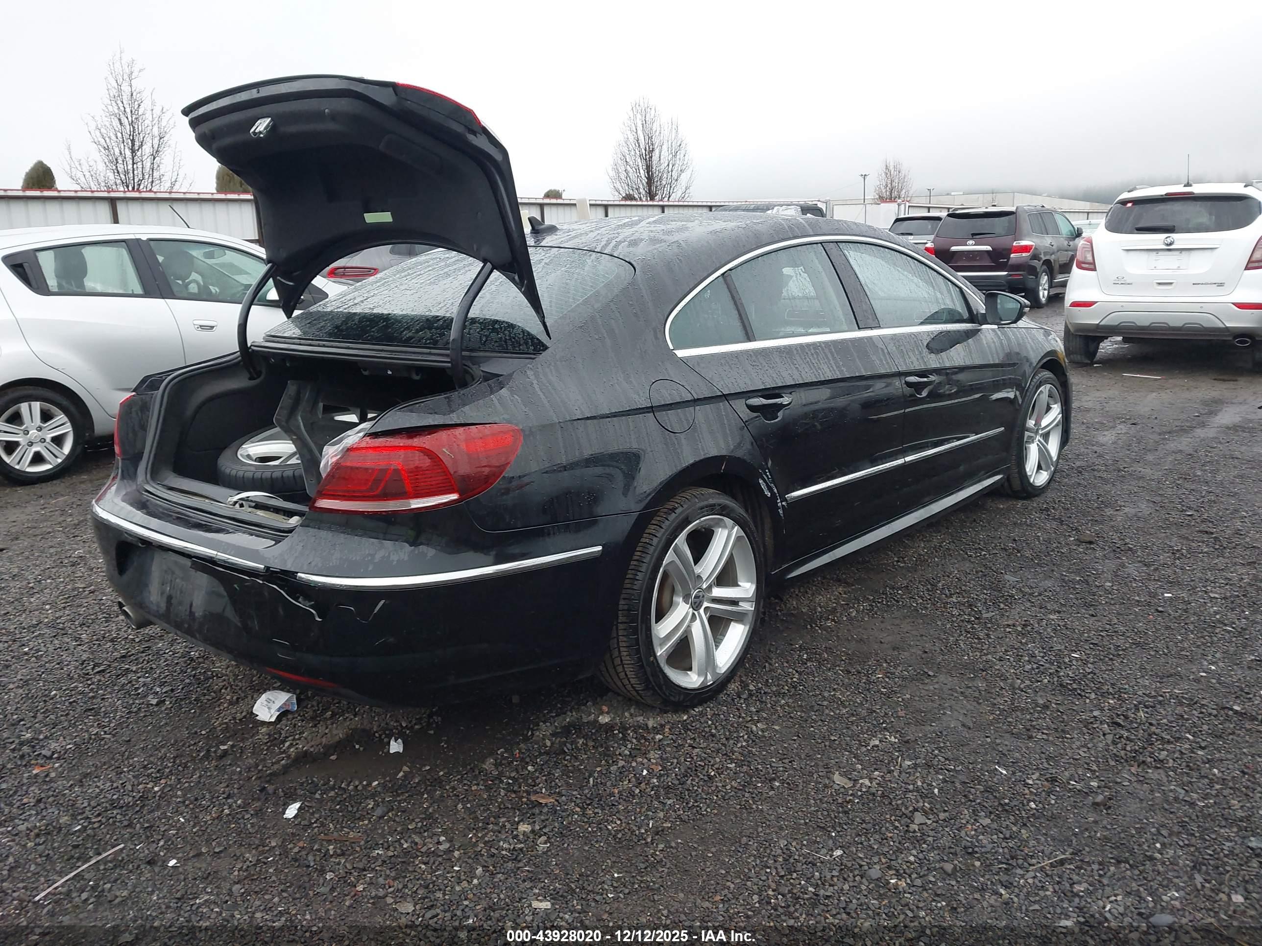 VOLKSWAGEN CC image 4