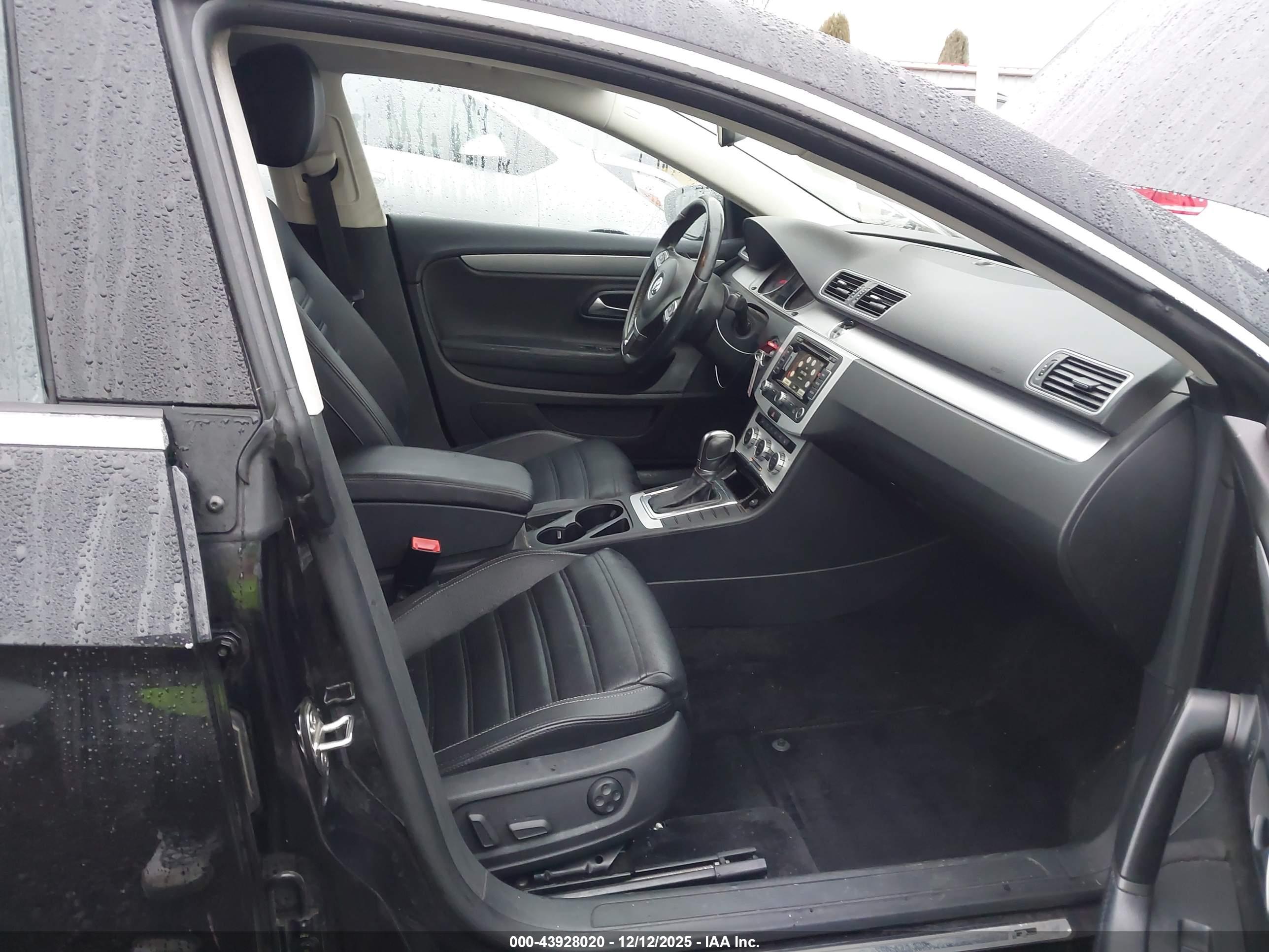 VOLKSWAGEN CC image 5