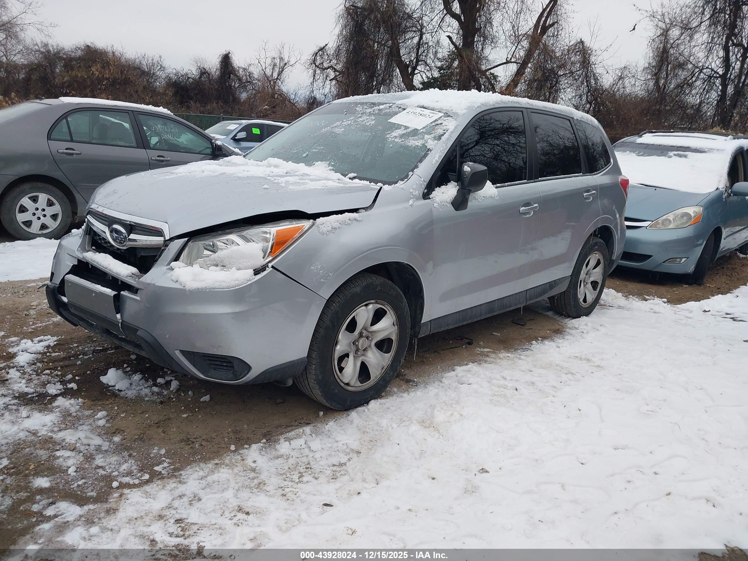 SUBARU FORESTER image 2