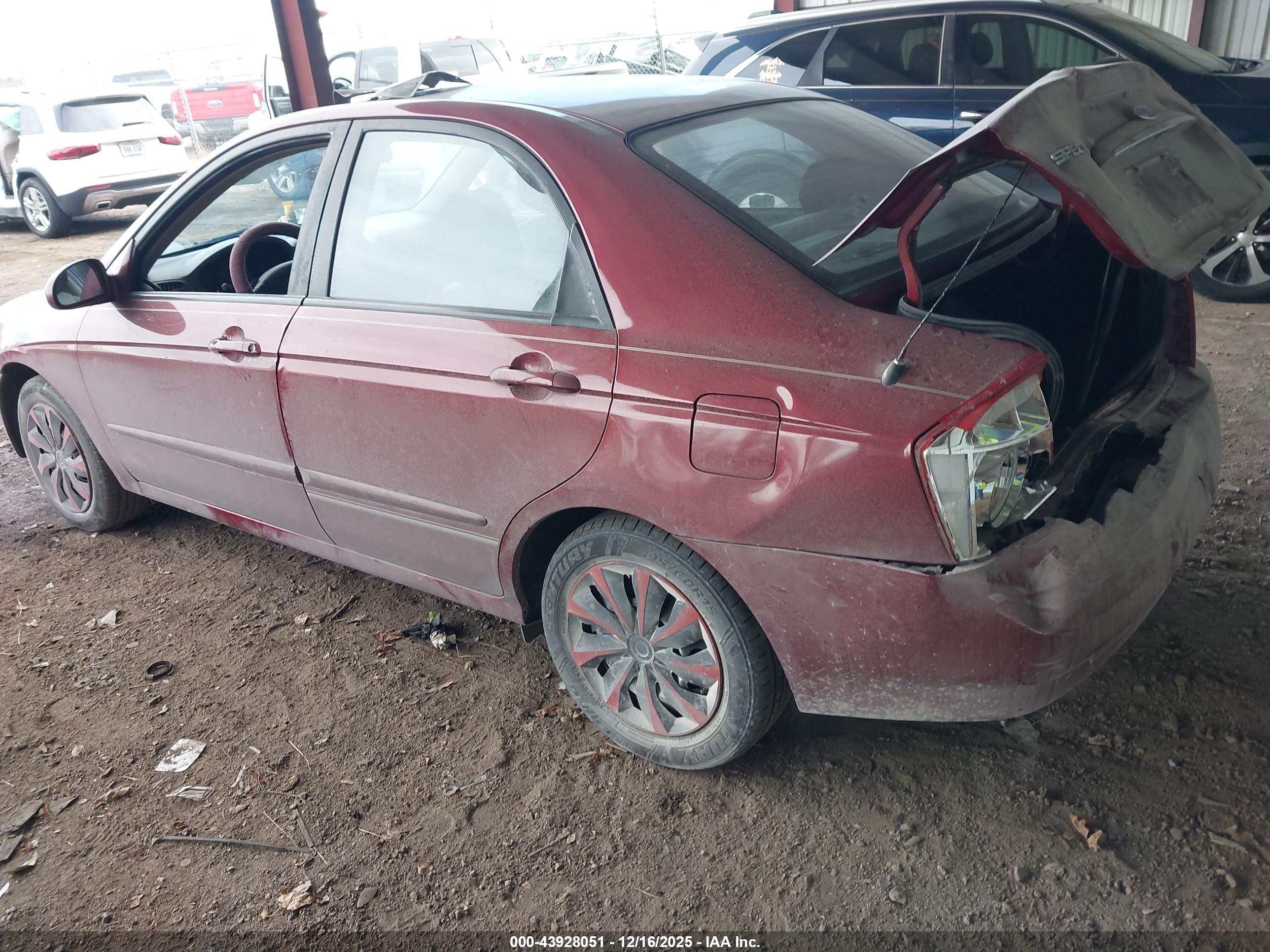 KIA SPECTRA image 3