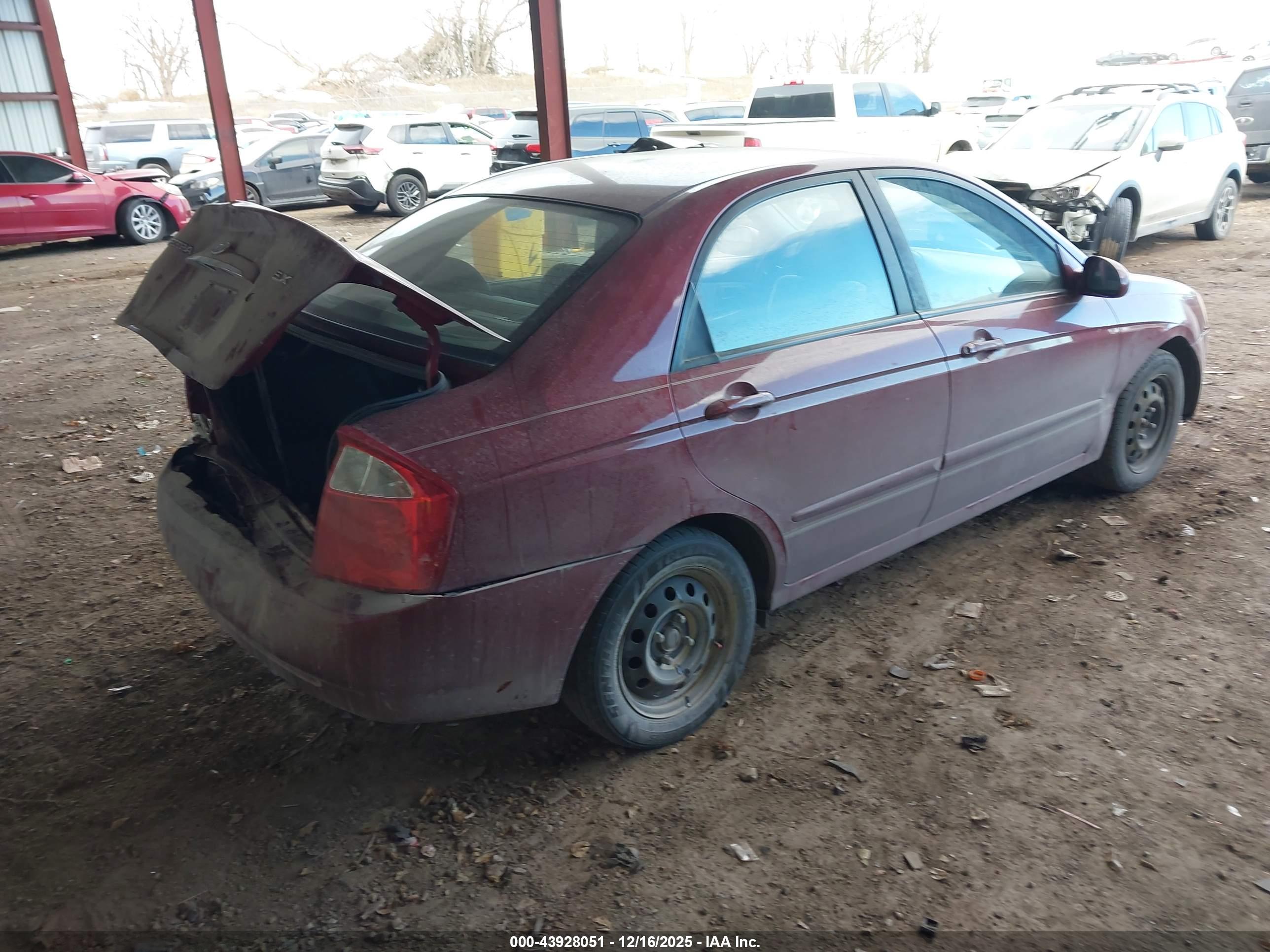 KIA SPECTRA image 4