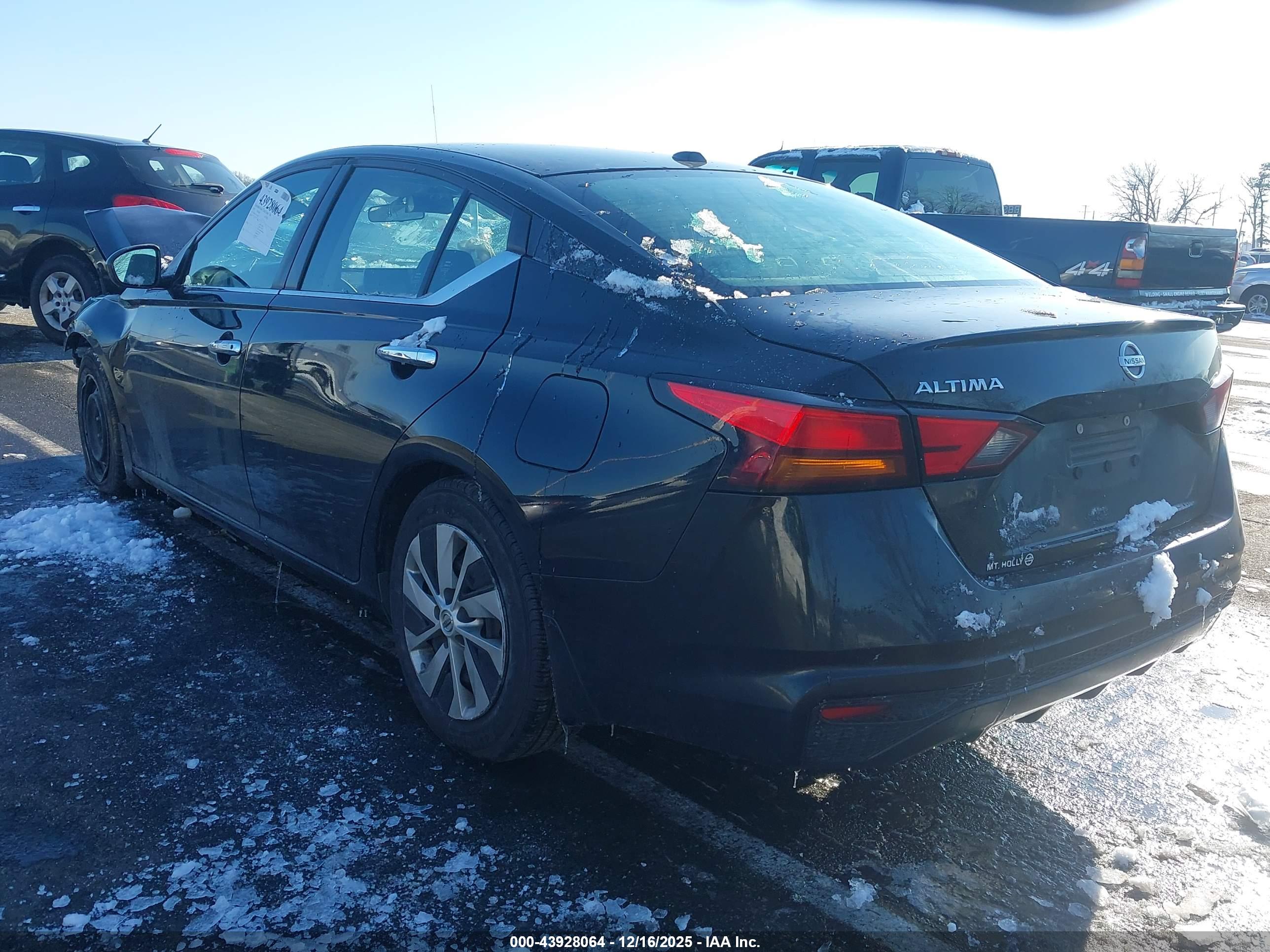 NISSAN ALTIMA image 3