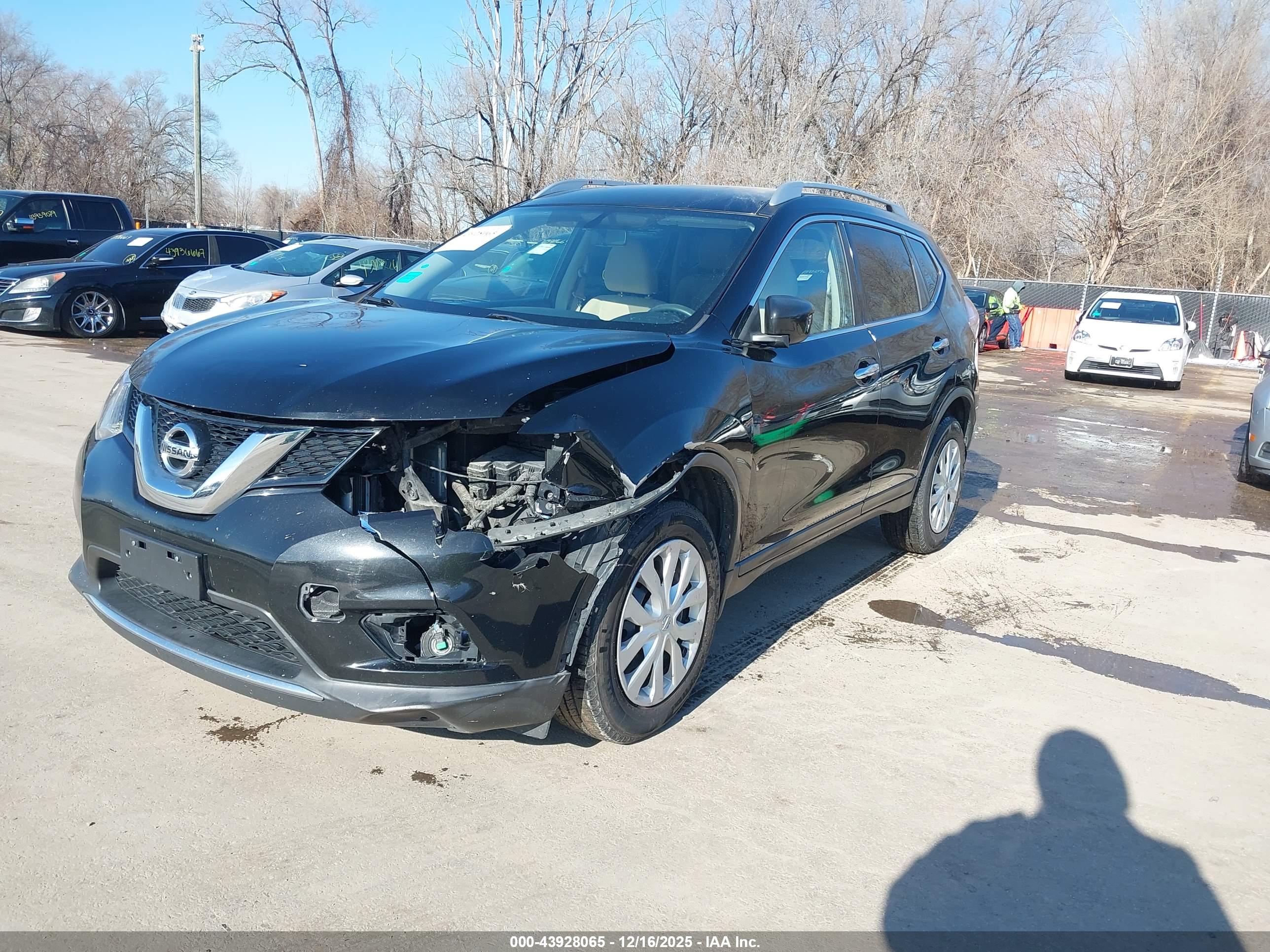 NISSAN ROGUE image 2