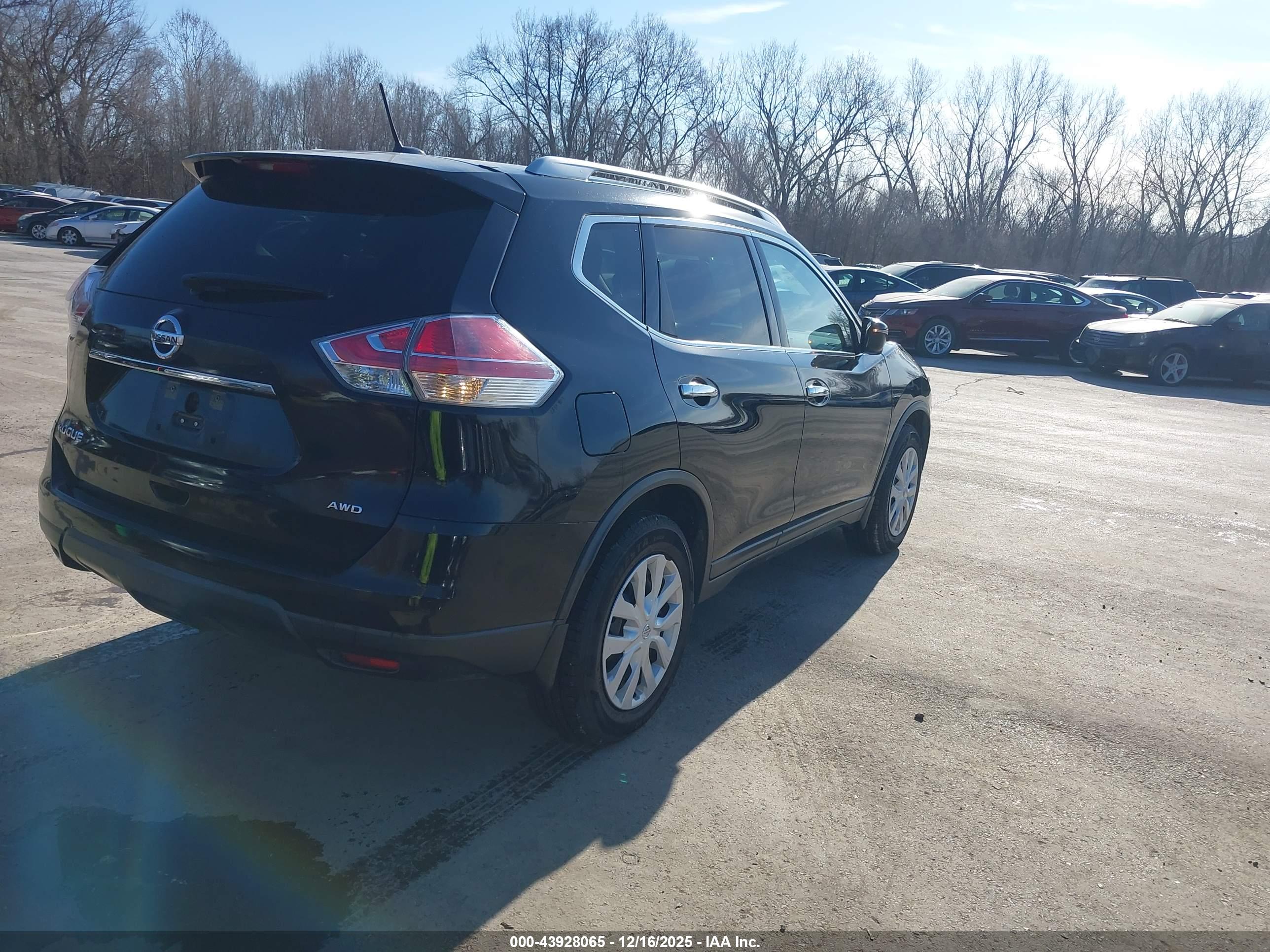 NISSAN ROGUE image 4