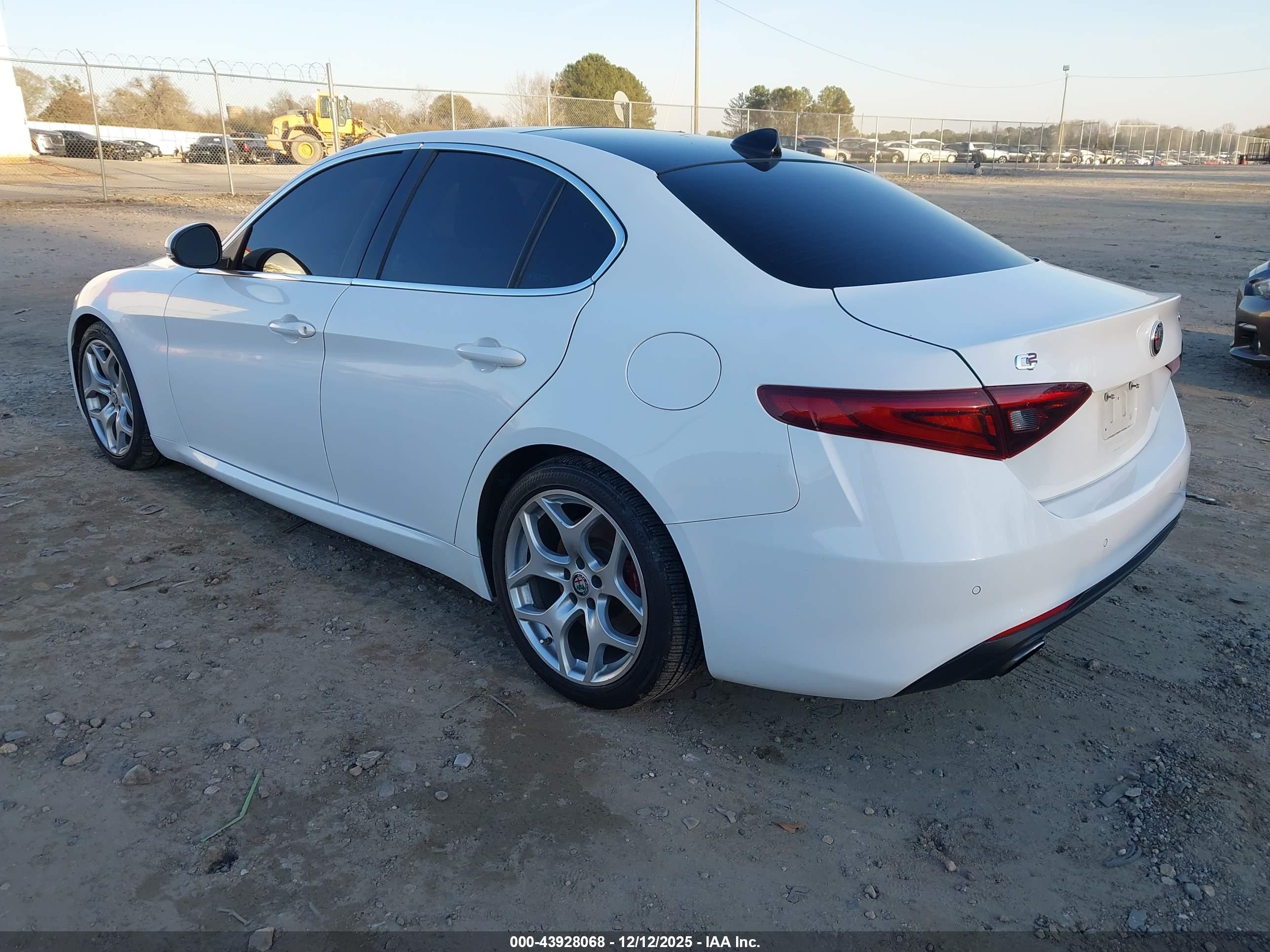 ALFA ROMEO image 3