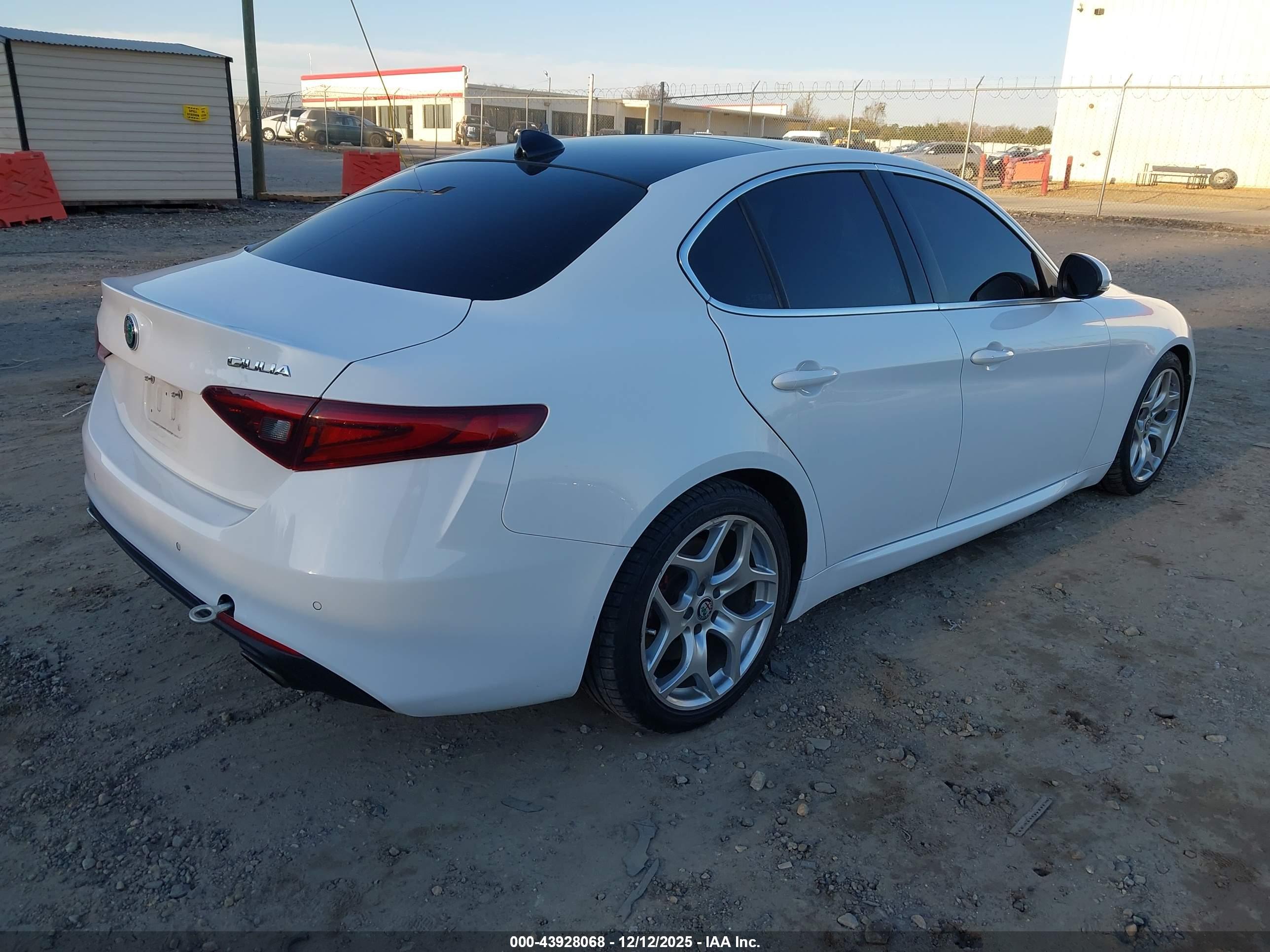 ALFA ROMEO image 4
