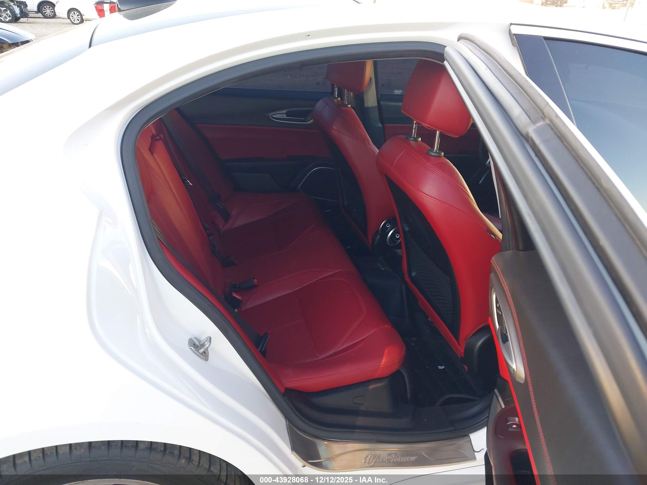 ALFA ROMEO image 8