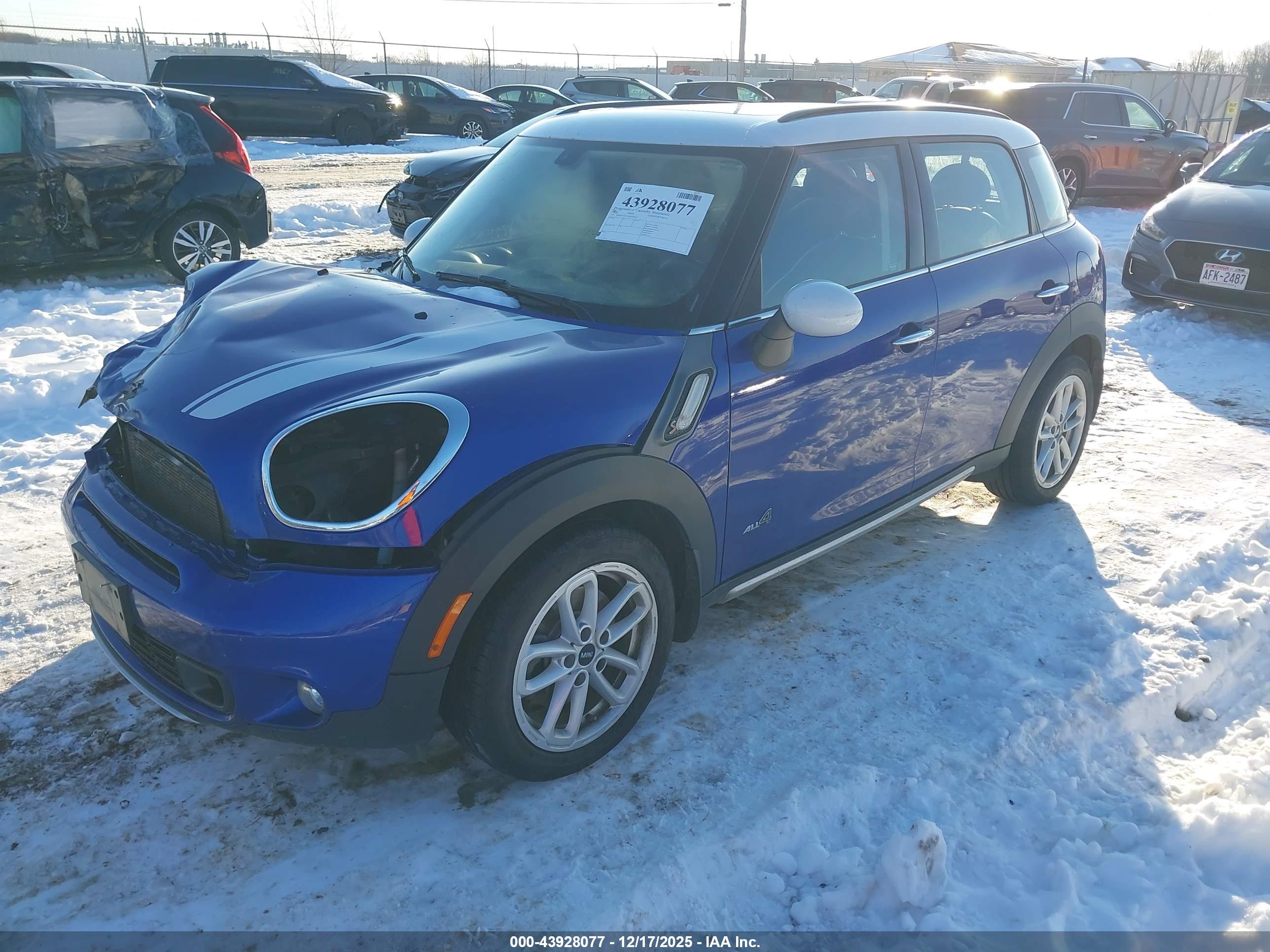 MINI COUNTRYMAN image 2