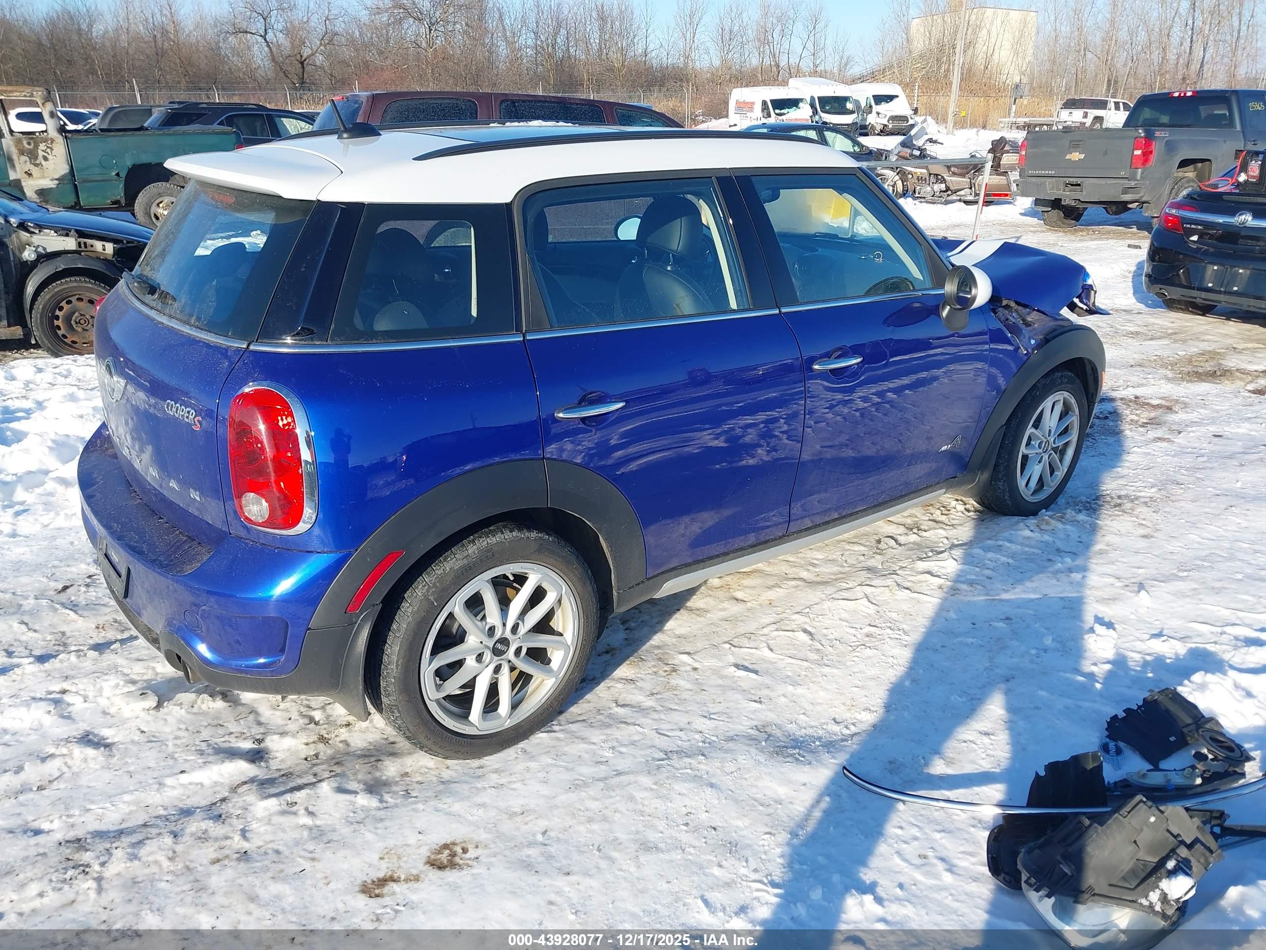 MINI COUNTRYMAN image 4