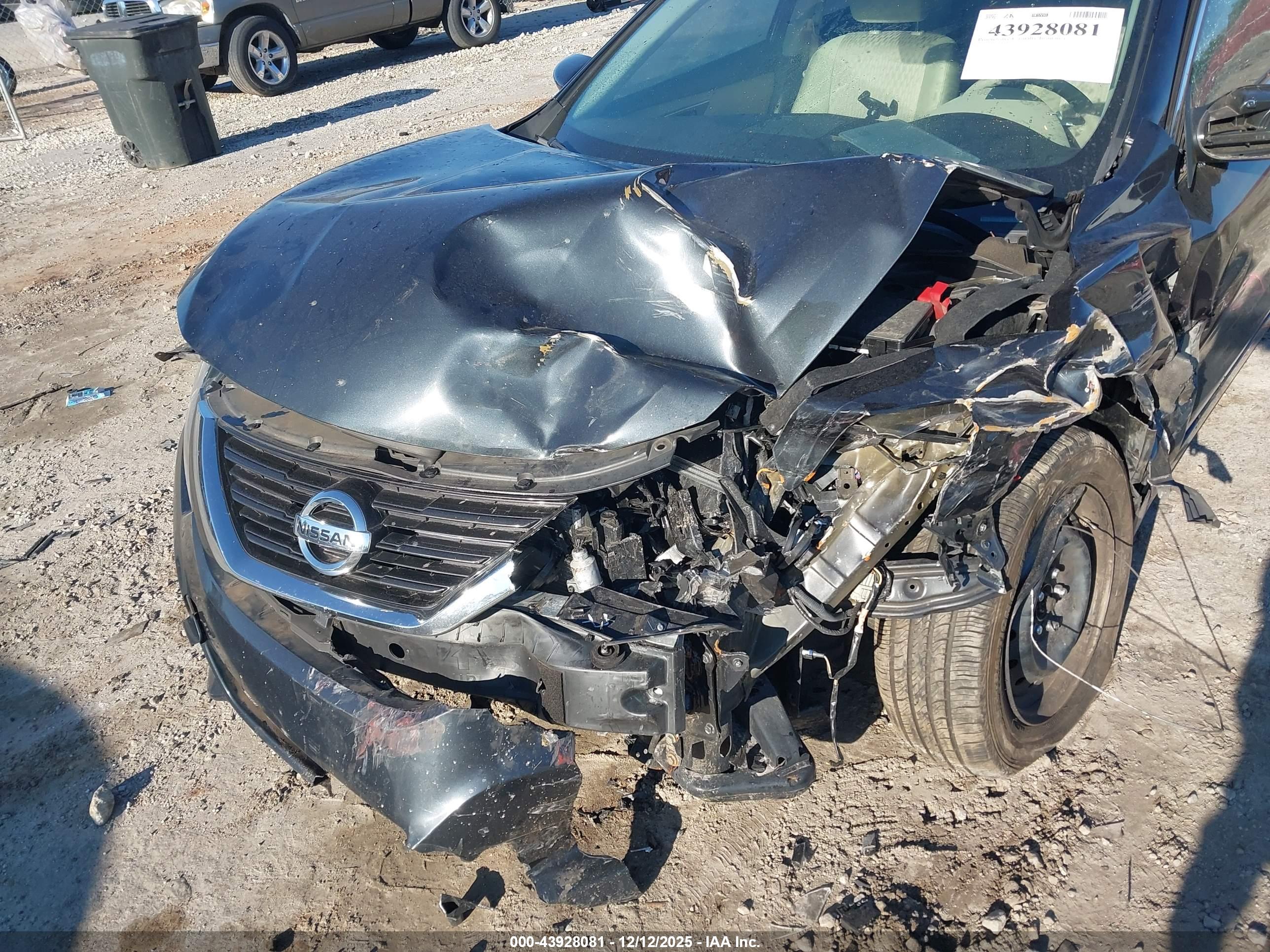 NISSAN ALTIMA image 6