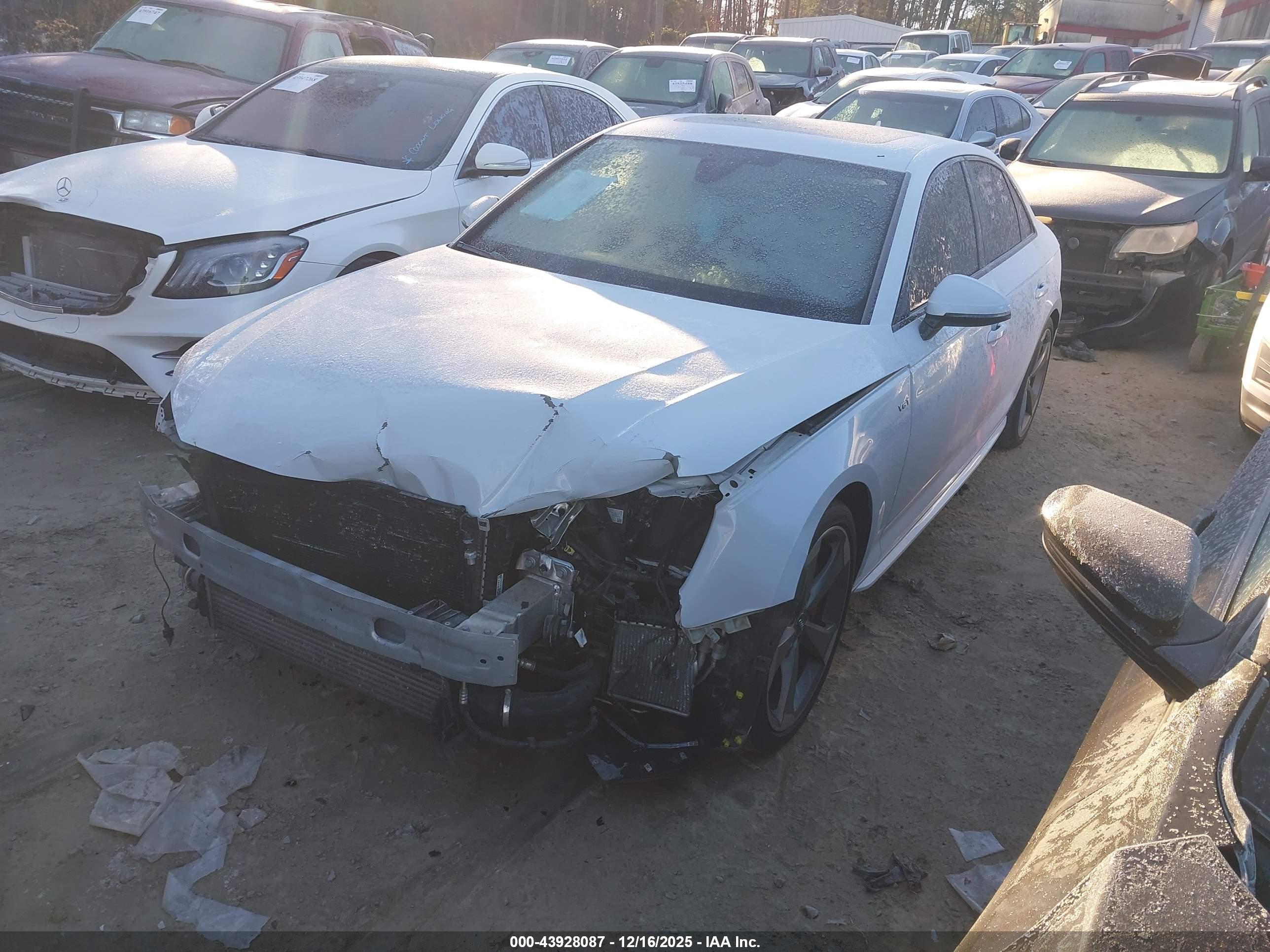 AUDI S4 image 2