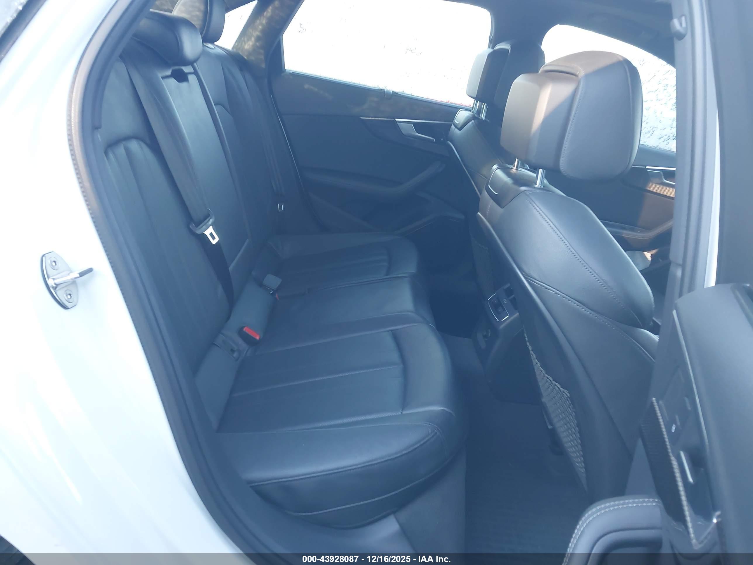 AUDI S4 image 8