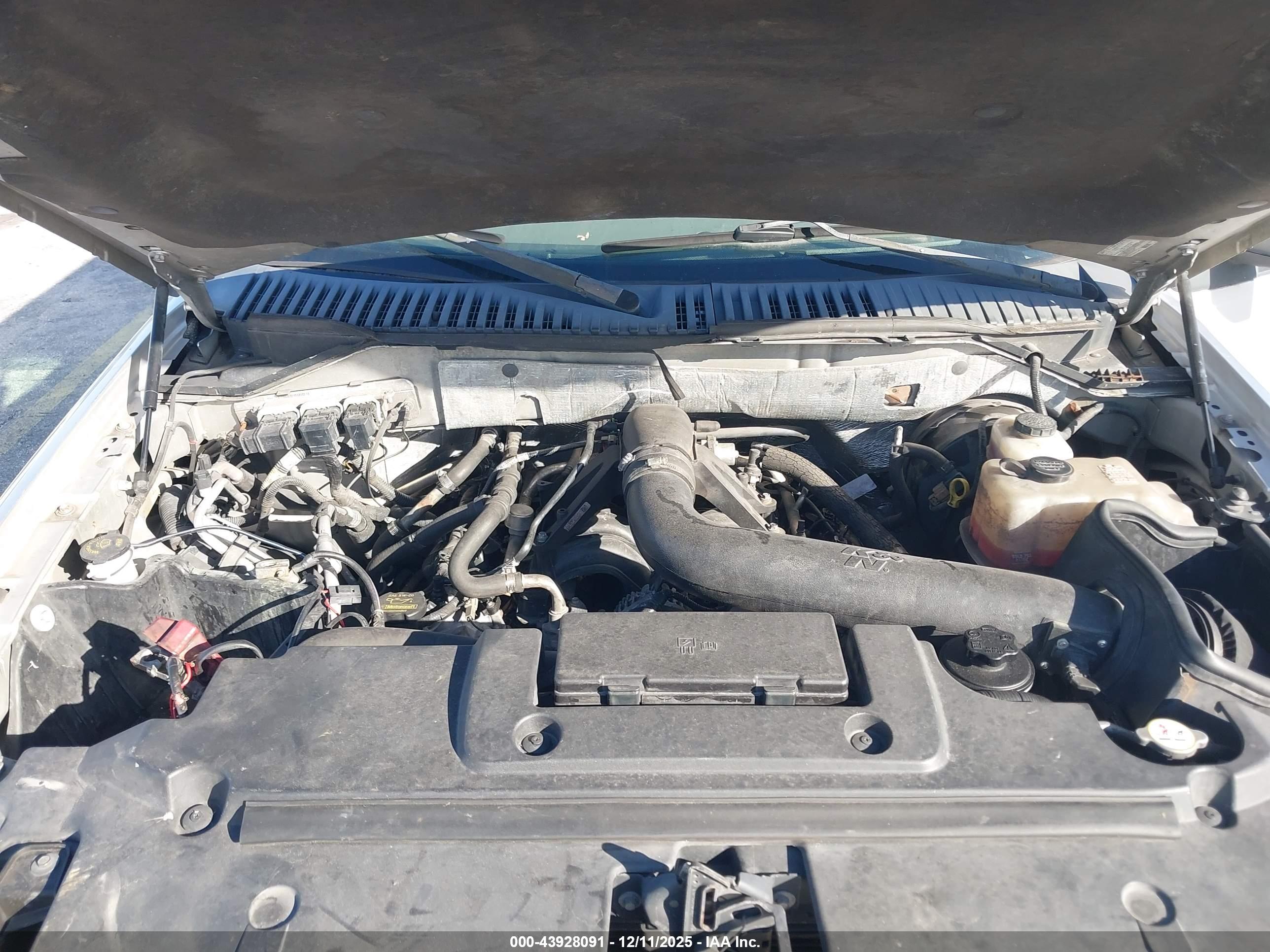 FORD EXPEDITION image 10