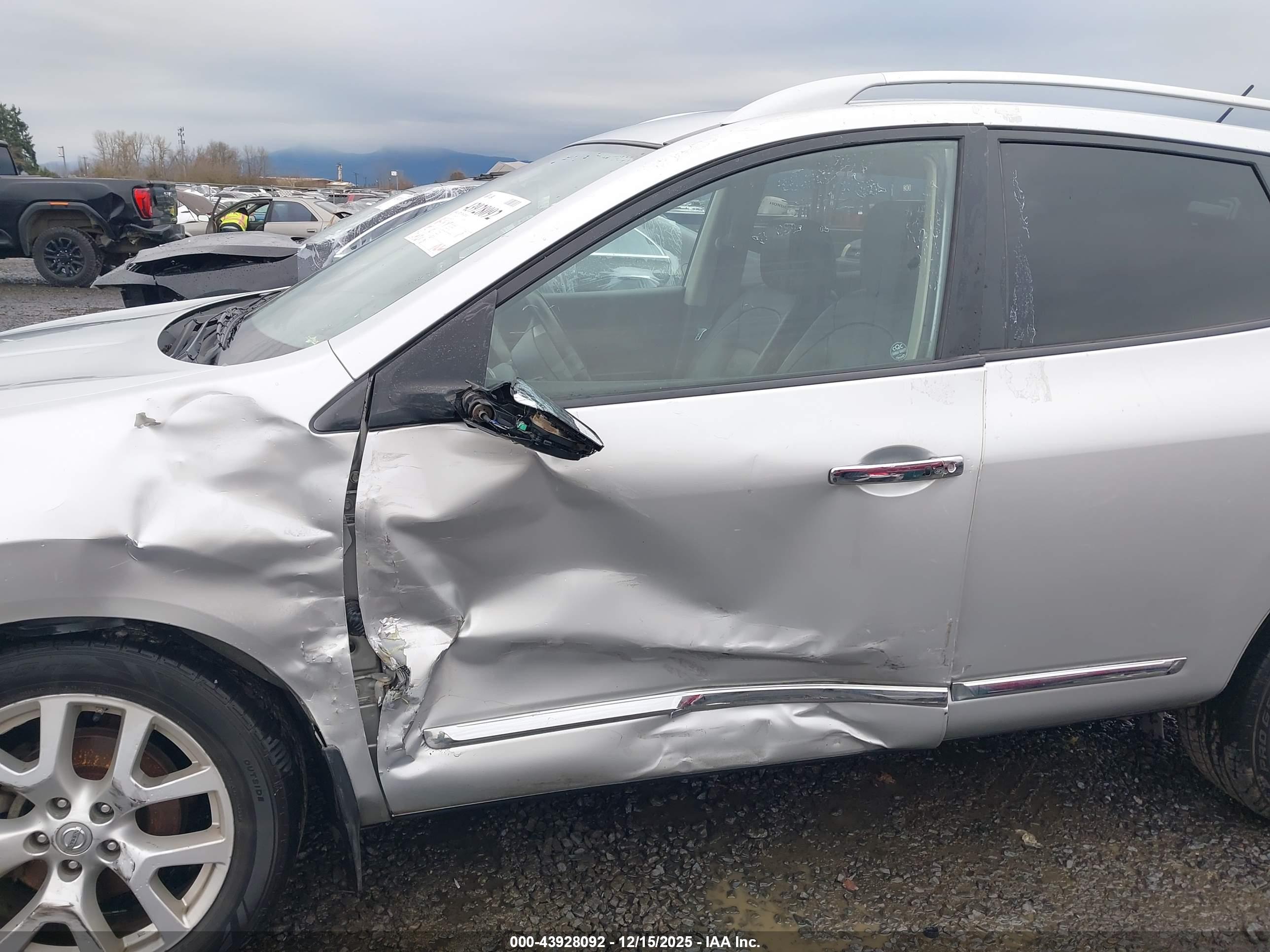 NISSAN ROGUE image 6