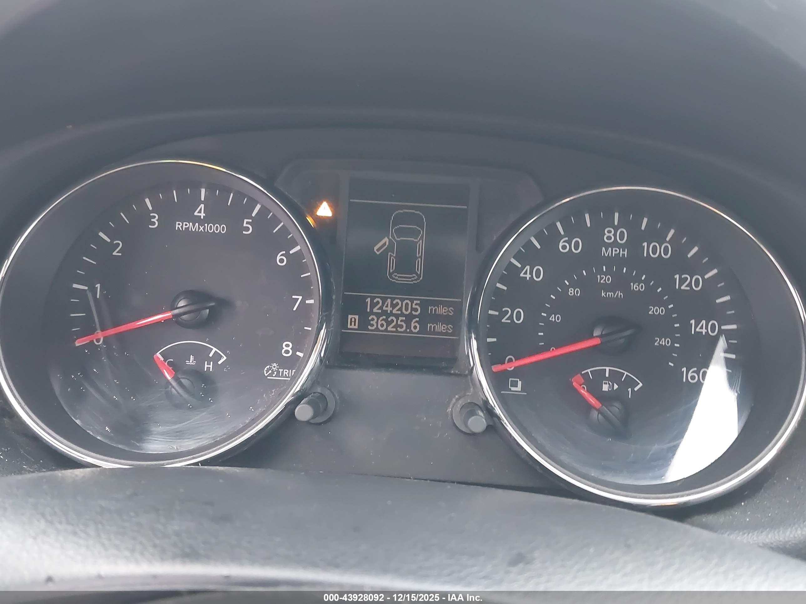 NISSAN ROGUE image 7