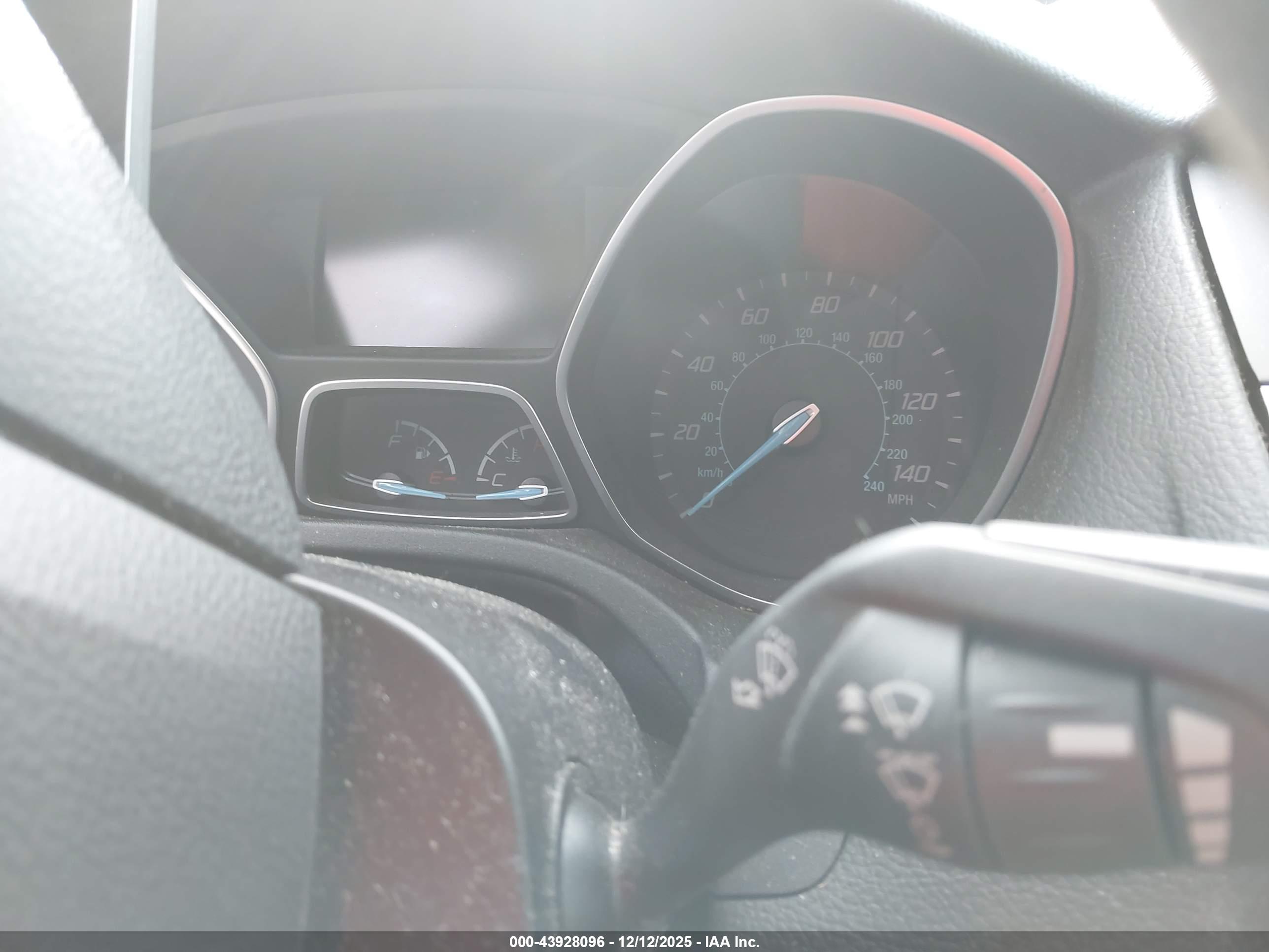 FORD FOCUS image 7